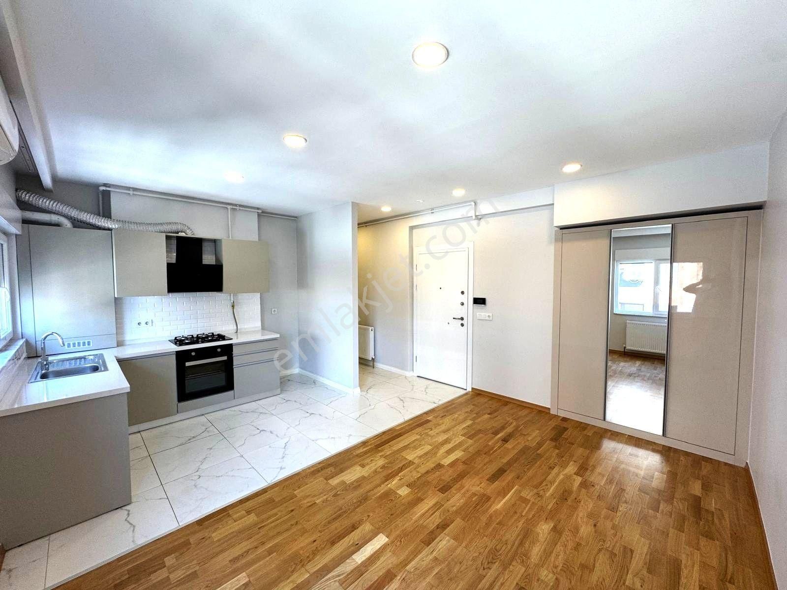 Oben'den Caddebostan Sahilde Ara Kat İskanlı 1+1 48 M² Net - Görsel 6