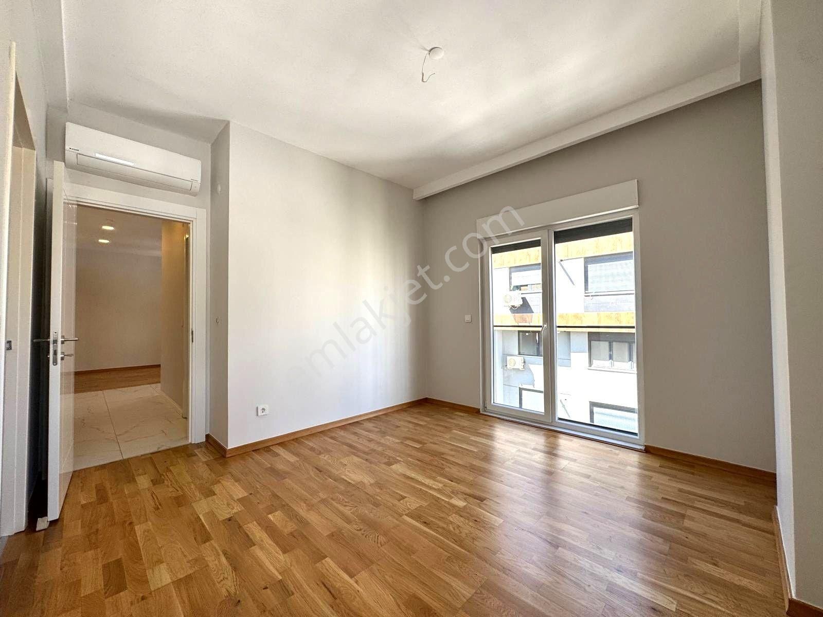 Oben'den Caddebostan Sahilde Ara Kat İskanlı 1+1 48 M² Net - Görsel 11