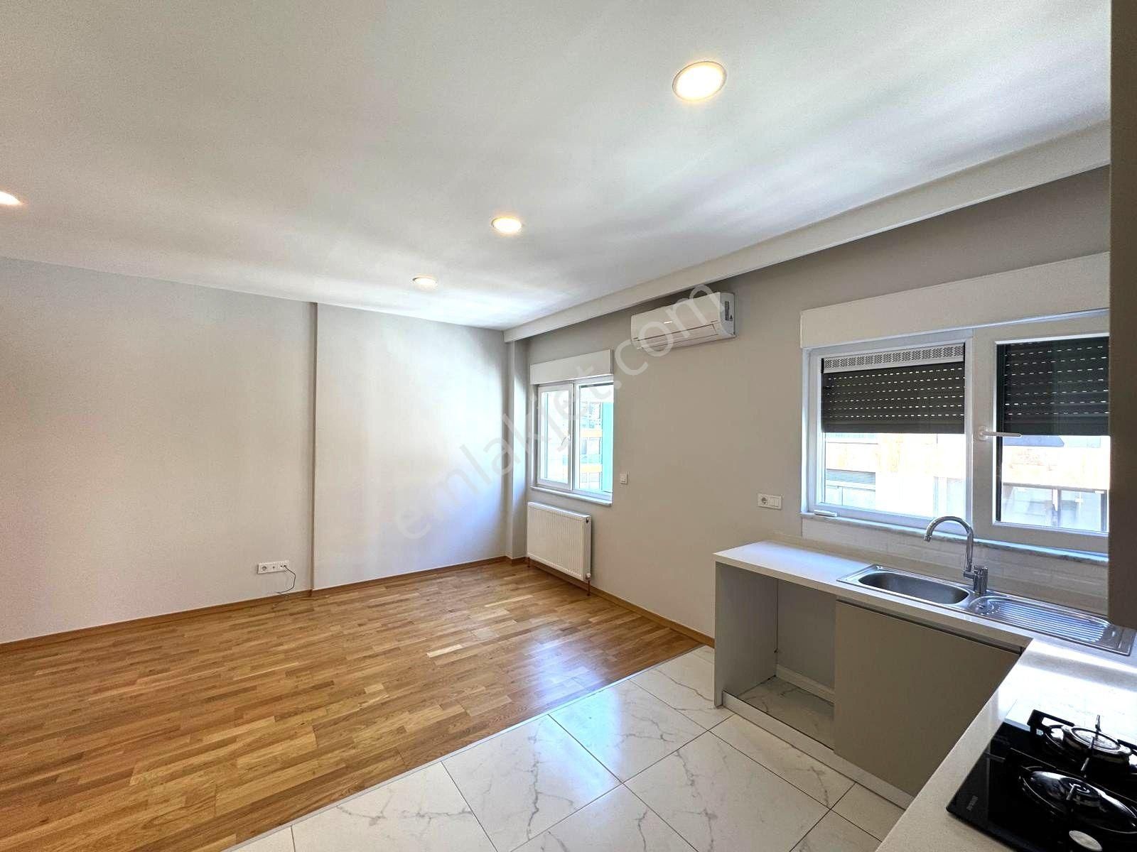 Oben'den Caddebostan Sahilde Ara Kat İskanlı 1+1 48 M² Net - Görsel 9