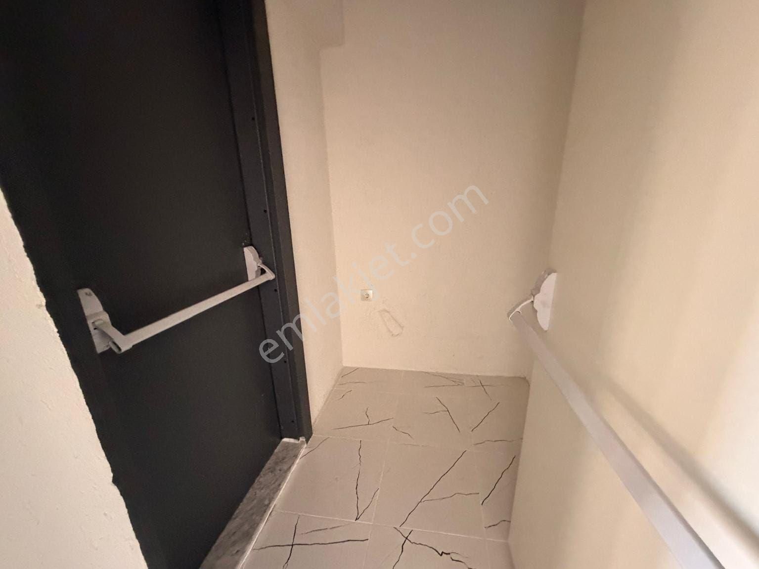 Bostancıda Şenesenevlerde 3+1 84m2 Net Deniz Manzaralı Satılık - Görsel 16