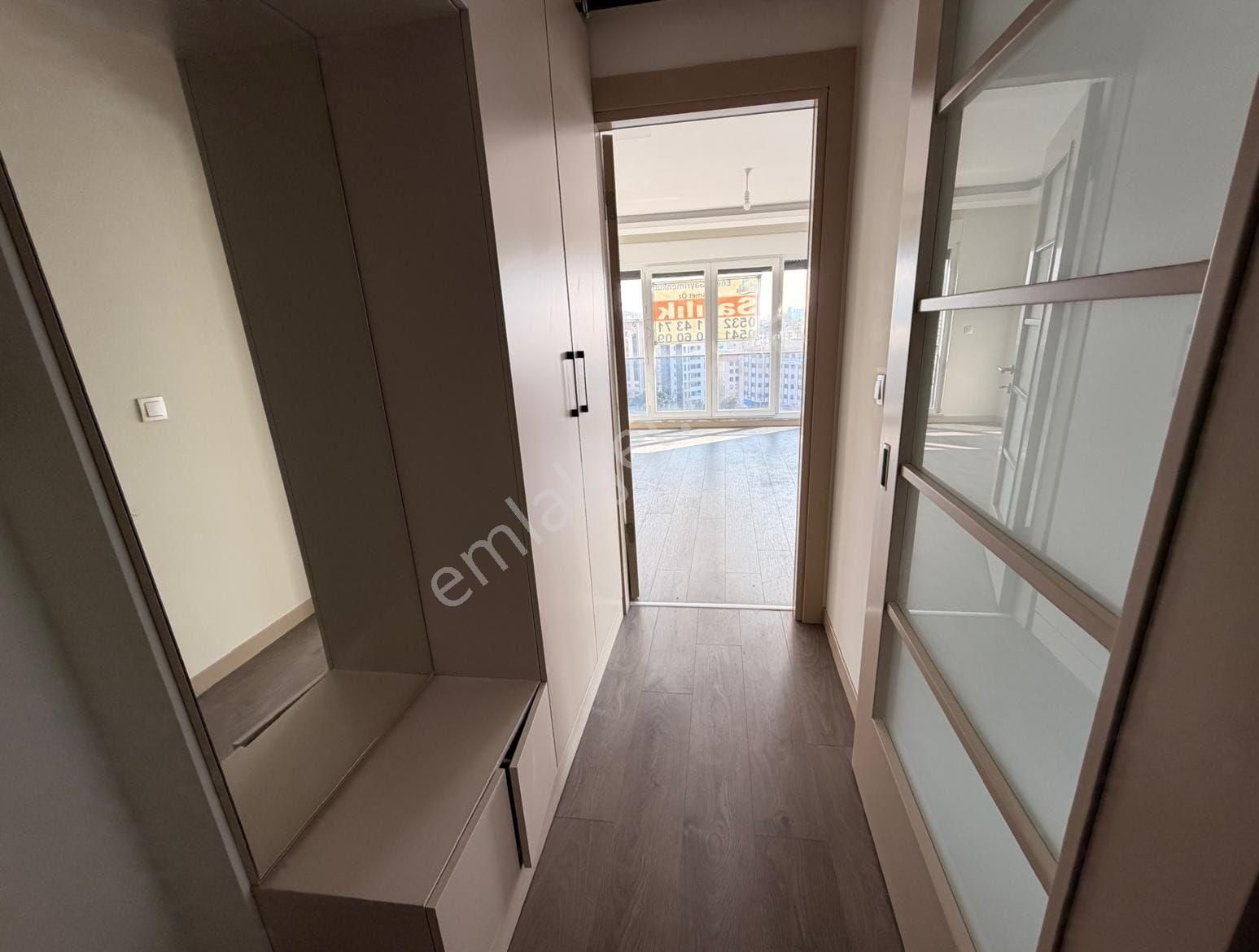 Bostancıda Şenesenevlerde 3+1 84m2 Net Deniz Manzaralı Satılık - Görsel 7