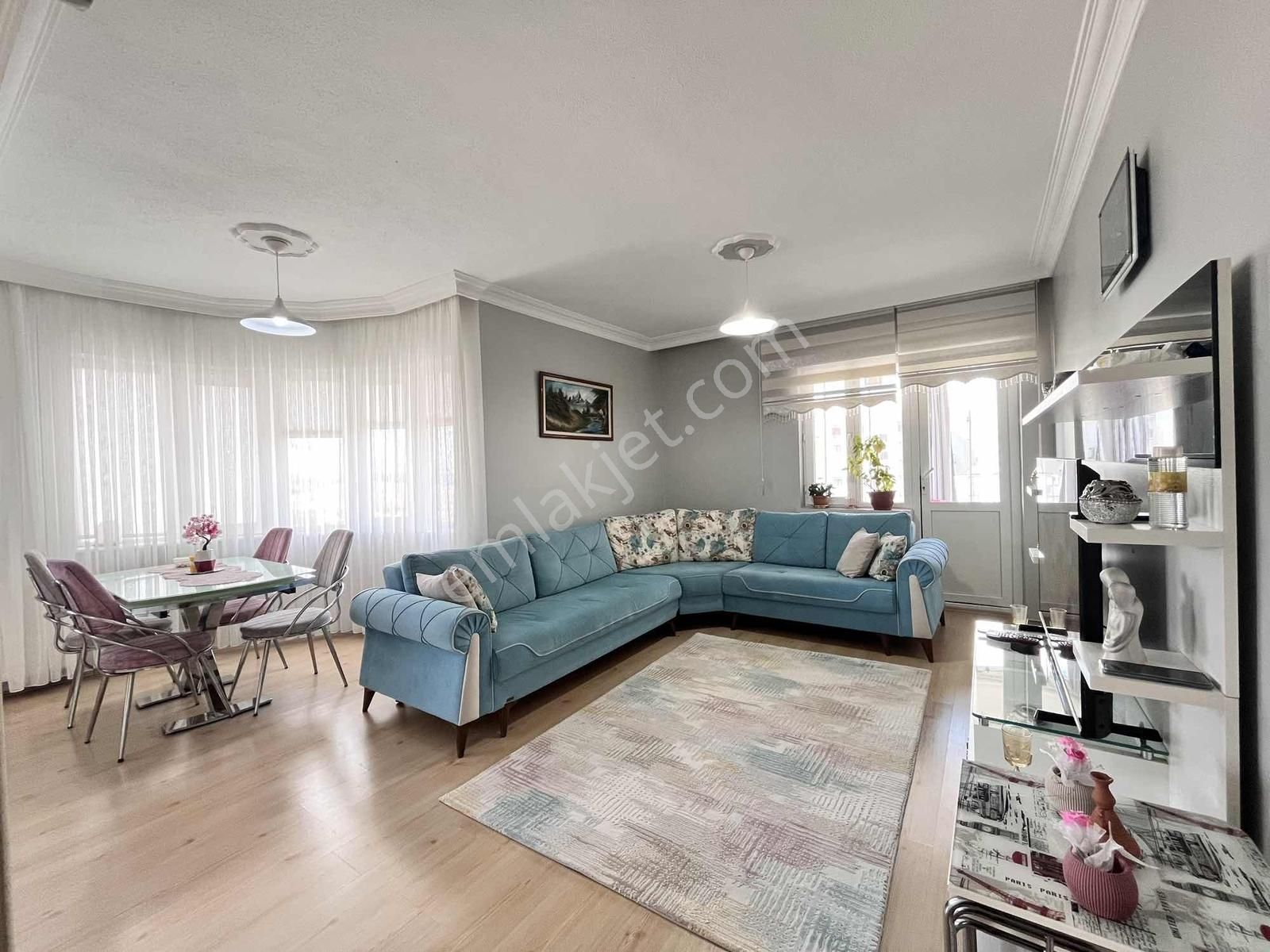 Şehitlik Mahallesi Satılık 4+1 Fırsat Daire