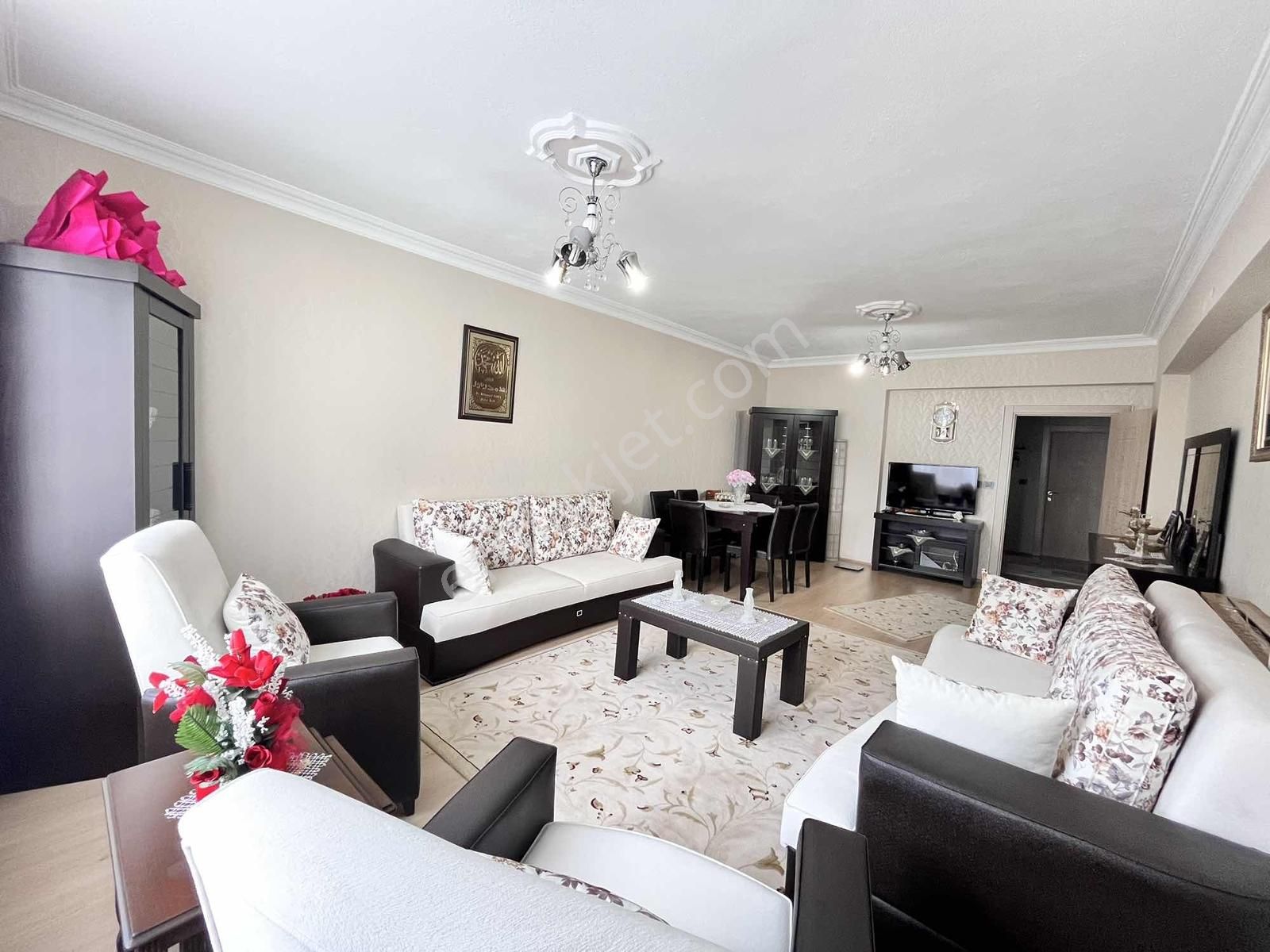 Şehitlik Mahallesi Satılık 4+1 Fırsat Daire - Görsel 14