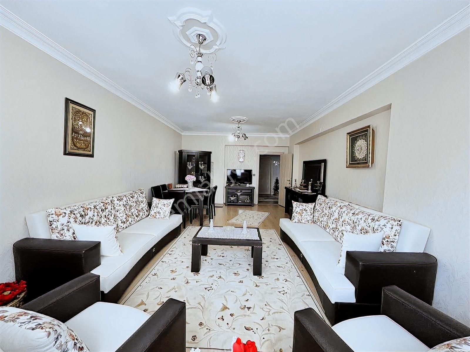 Şehitlik Mahallesi Satılık 4+1 Fırsat Daire - Görsel 2