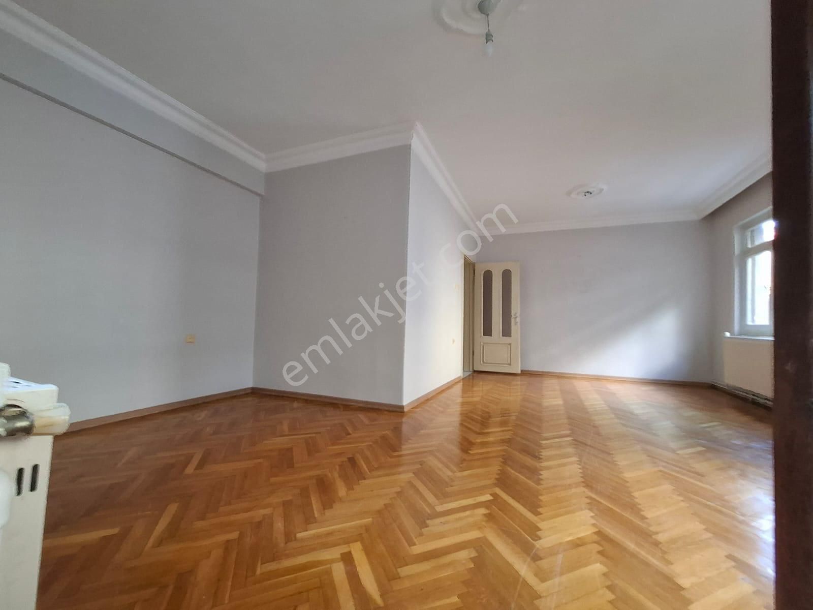 Furkan Emlaktan Bahçelievler Mah 3+1 2.kat 130 M2 Çift Balkonlu Asansörlü Arakat Fırsat Daire - Görsel 4