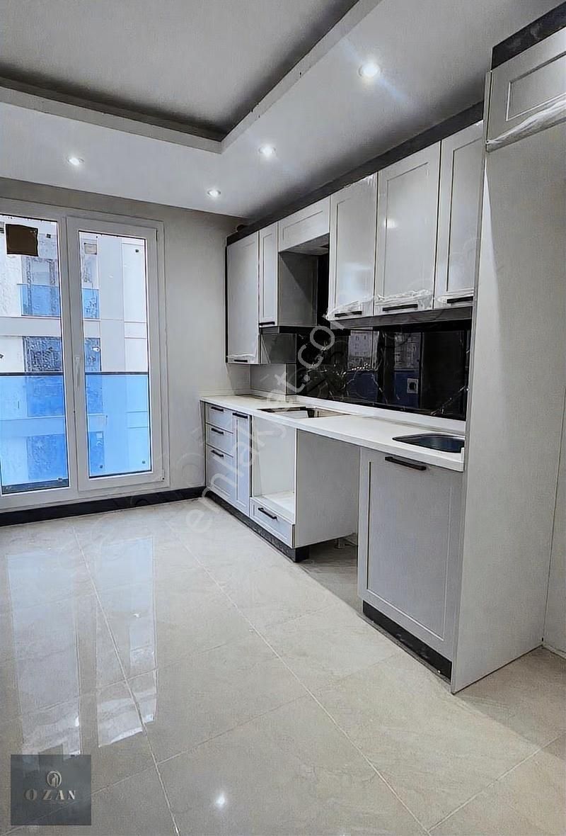 Ozan Emlaktan Marinaya Yakın 2+1 100m2 Sıfır Otoparklı Daire - Görsel 3