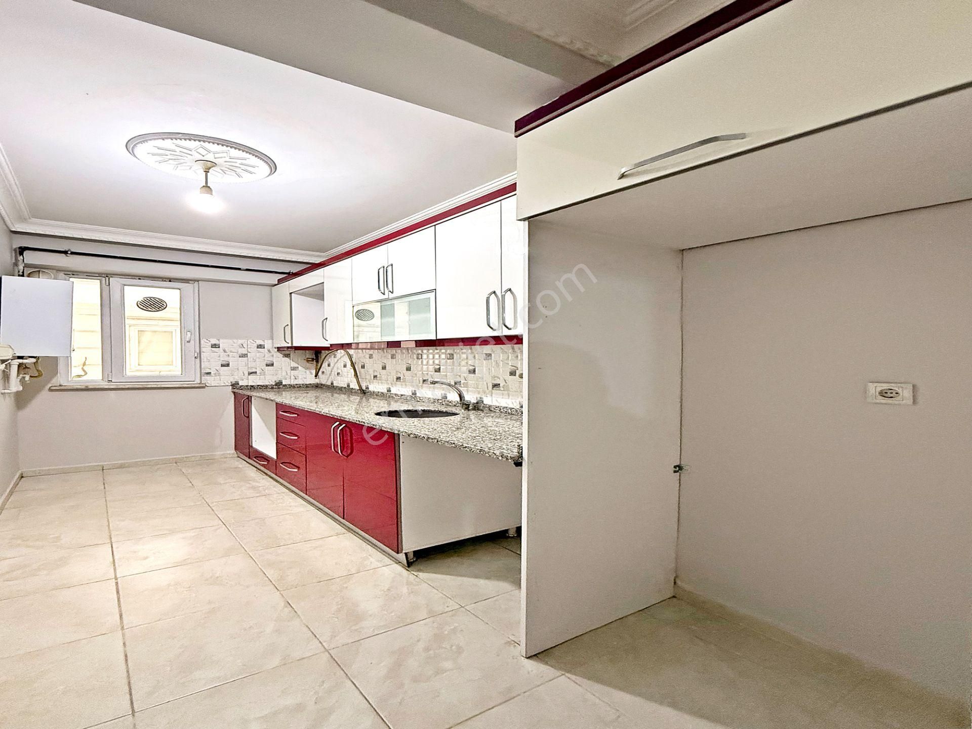 Metrobüse Yürüme Mesafesinde Kiralama Garantili 2+1 Yüksek Giriş - Görsel 3