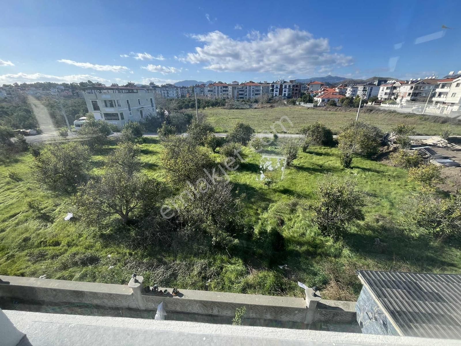 Havuzlu Satılık 2+1 Daire - Görsel 2