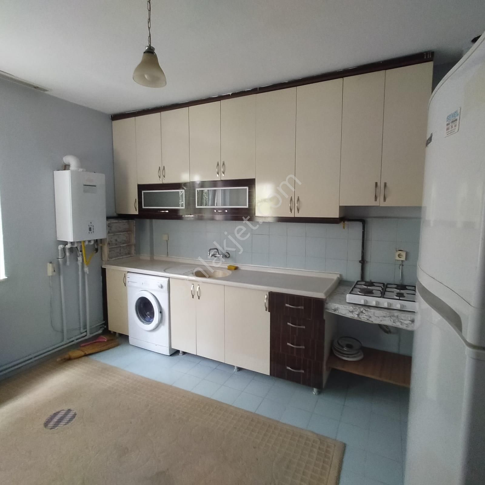 Ender Uysal Gayrimenkulden Yunusemre De Kiralık 3+1 Eşyallı Daire...