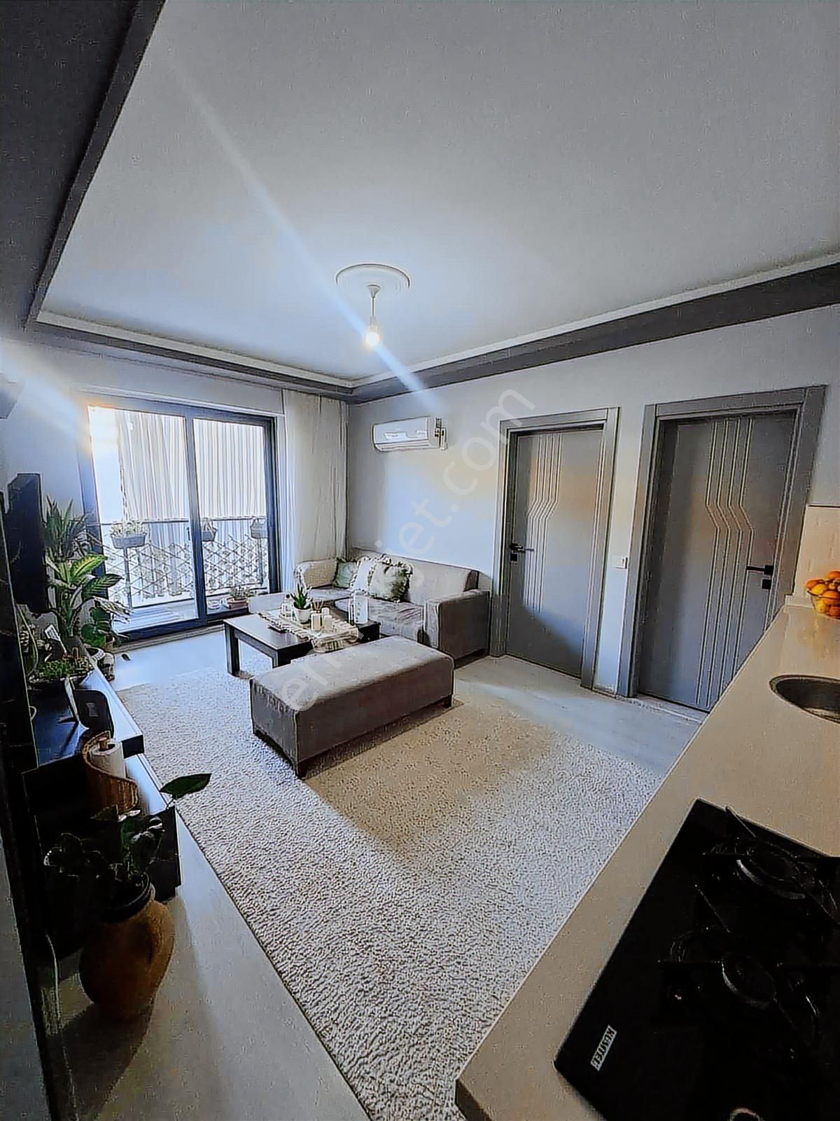 Lavınıa'dan Merkezde Eşyalı Satılık 1+1 Daire - Görsel 7