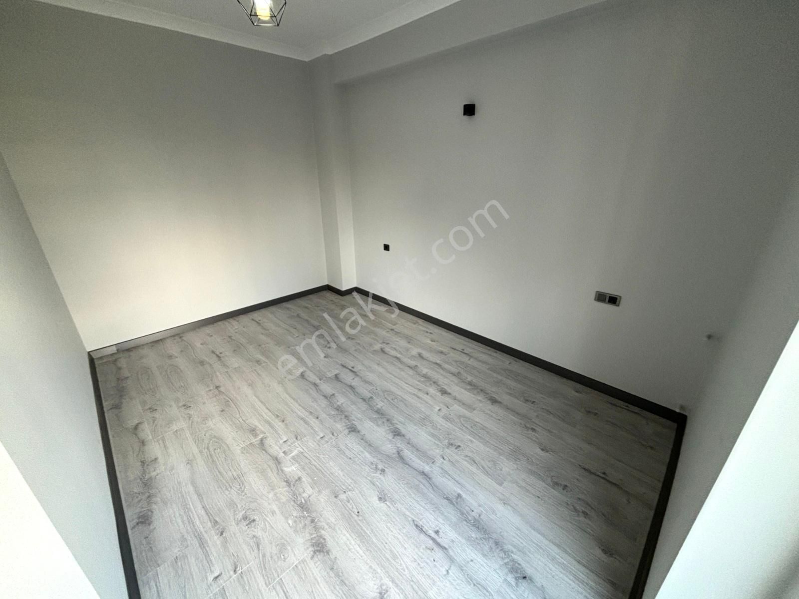 🏡referans'tan Akçay'da Hayalleri Süsleyen Modern Tasarımlı Çift Balkonlu 1+1 Daire - Görsel 22