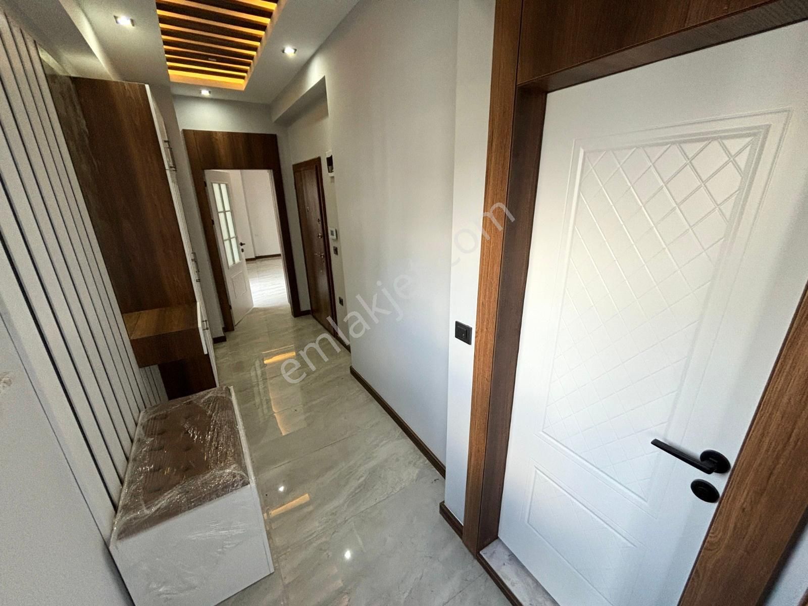 🏡referans'tan Akçay'da Hayalleri Süsleyen Modern Tasarımlı Çift Balkonlu 1+1 Daire - Görsel 18