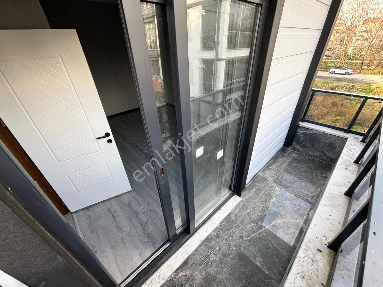 🏡referans'tan Akçay'da Hayalleri Süsleyen Modern Tasarımlı Çift Balkonlu 1+1 Daire - Görsel 8