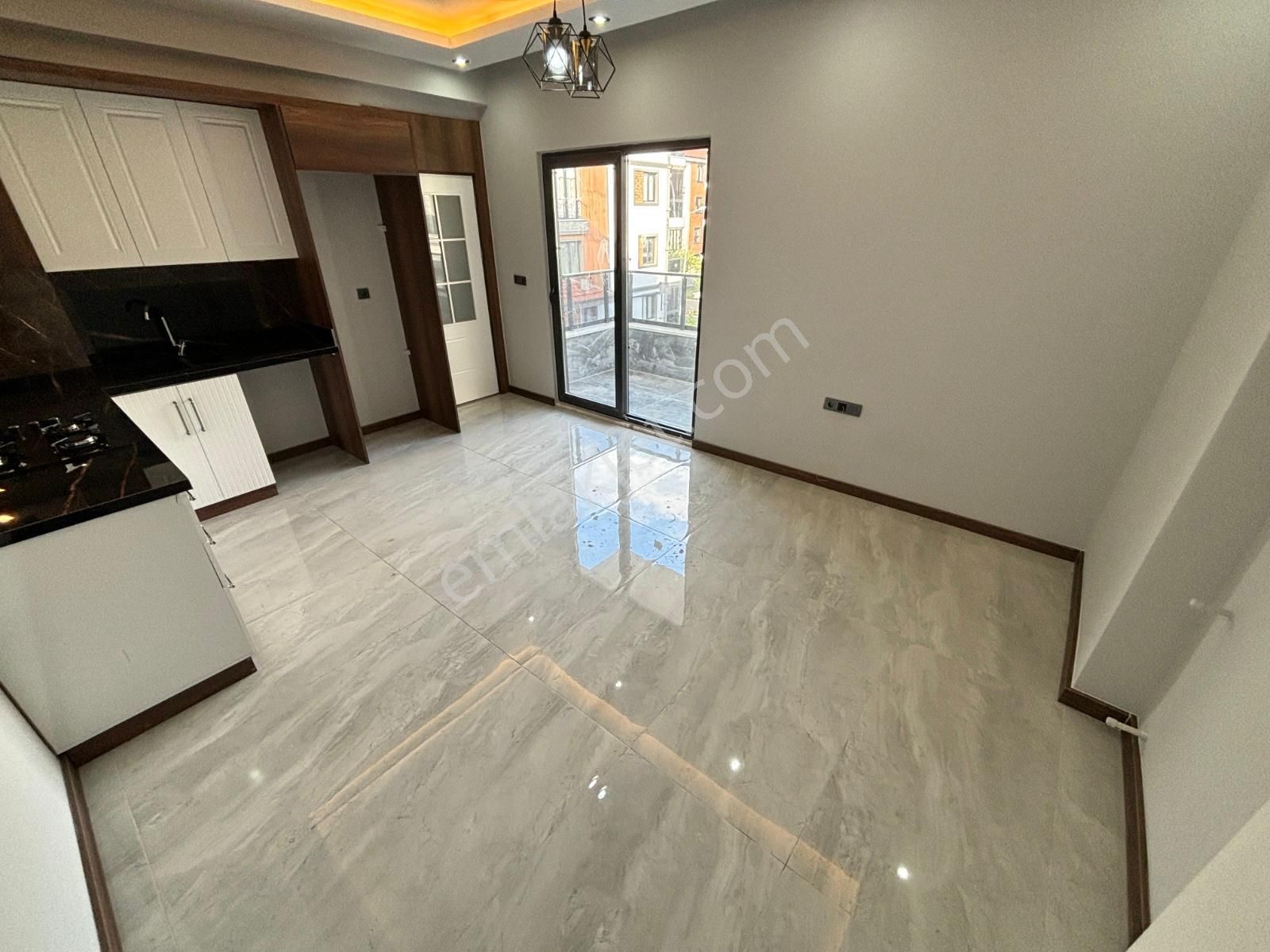 🏡referans'tan Akçay'da Hayalleri Süsleyen Modern Tasarımlı Çift Balkonlu 1+1 Daire - Görsel 11