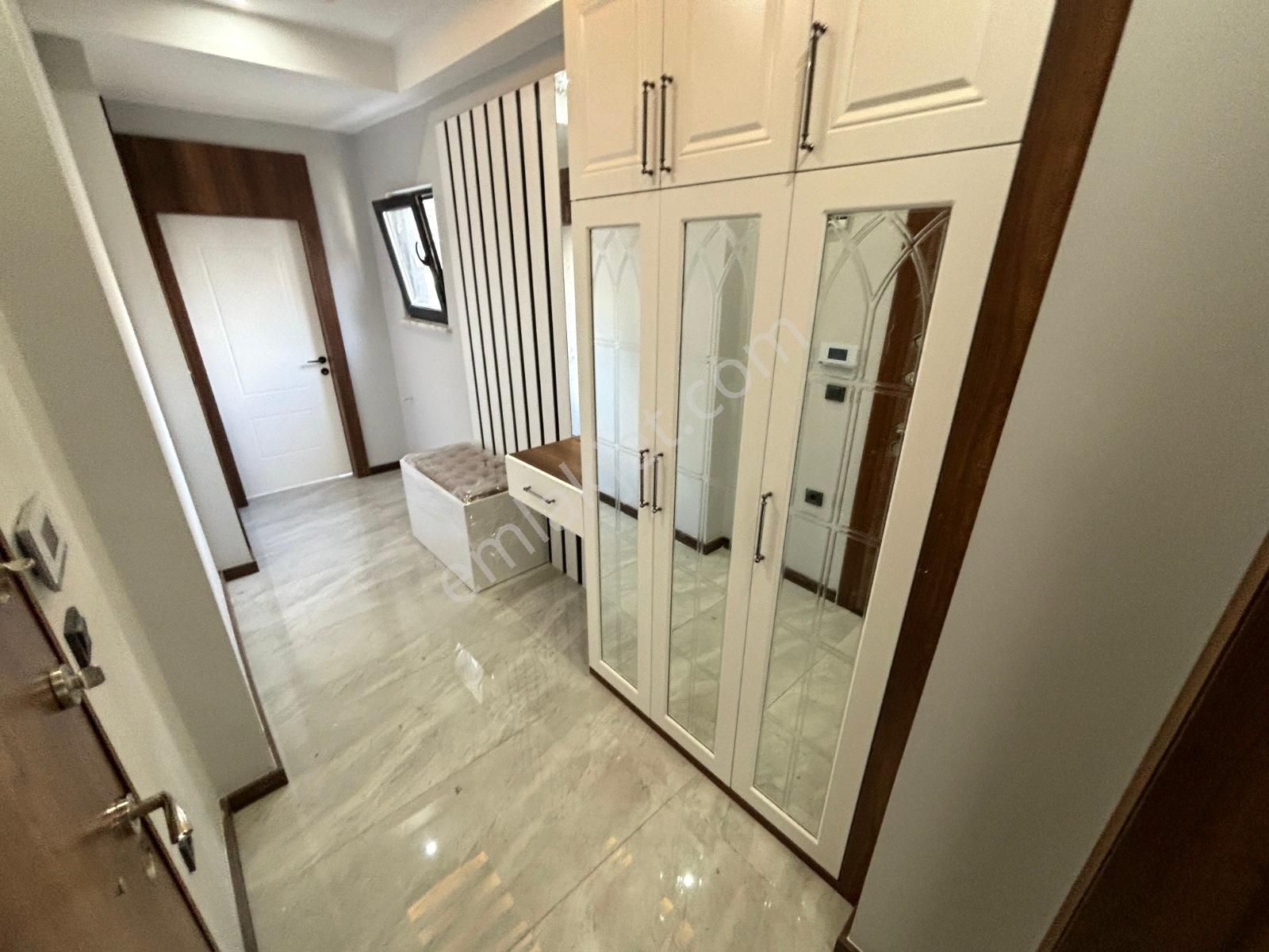 🏡referans'tan Akçay'da Hayalleri Süsleyen Modern Tasarımlı Çift Balkonlu 1+1 Daire - Görsel 12