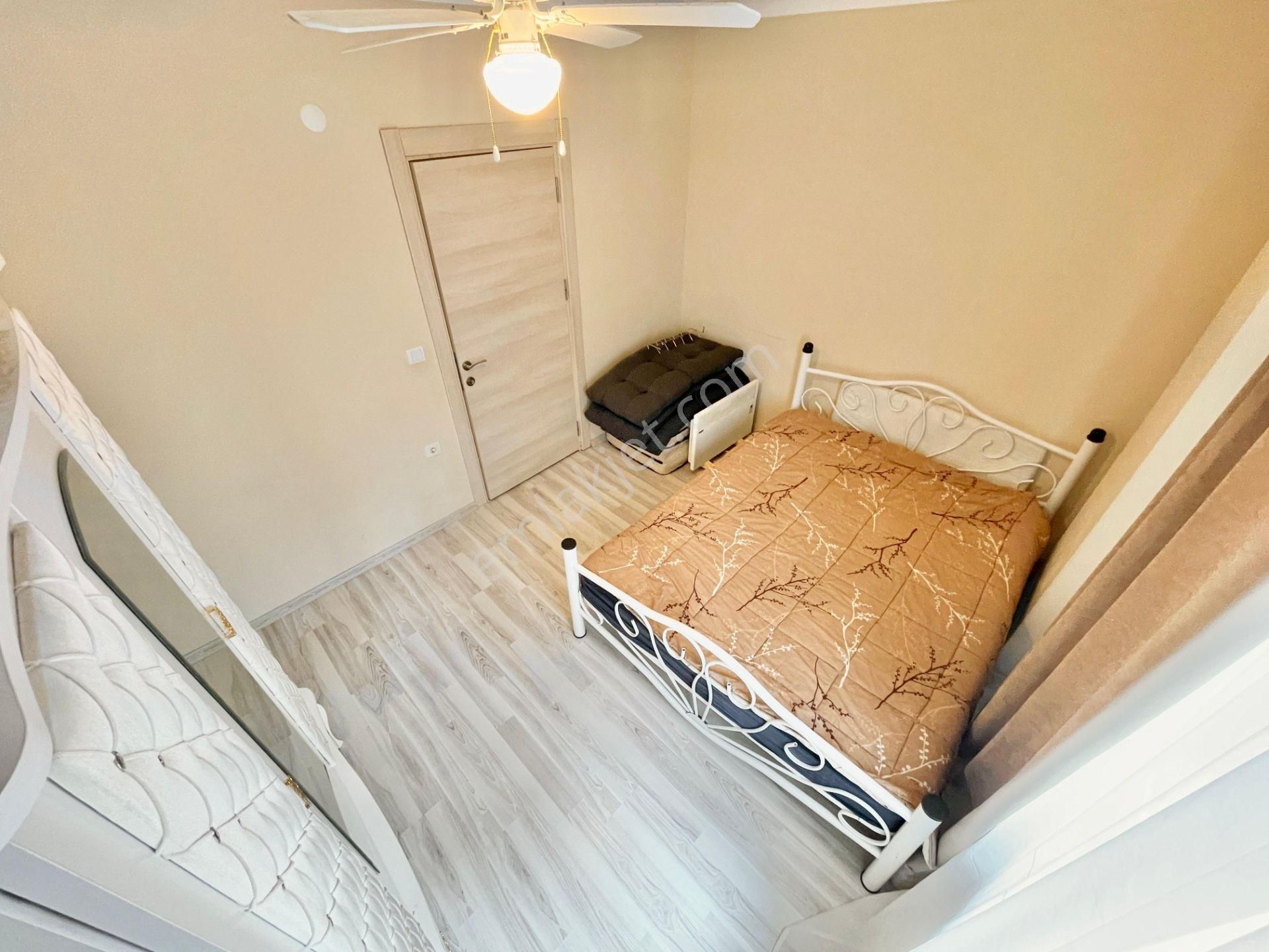 Berkay Demirel'den Altınkumda Ara Kat Geniş Kullanımlı 1+1 Daire - Görsel 35