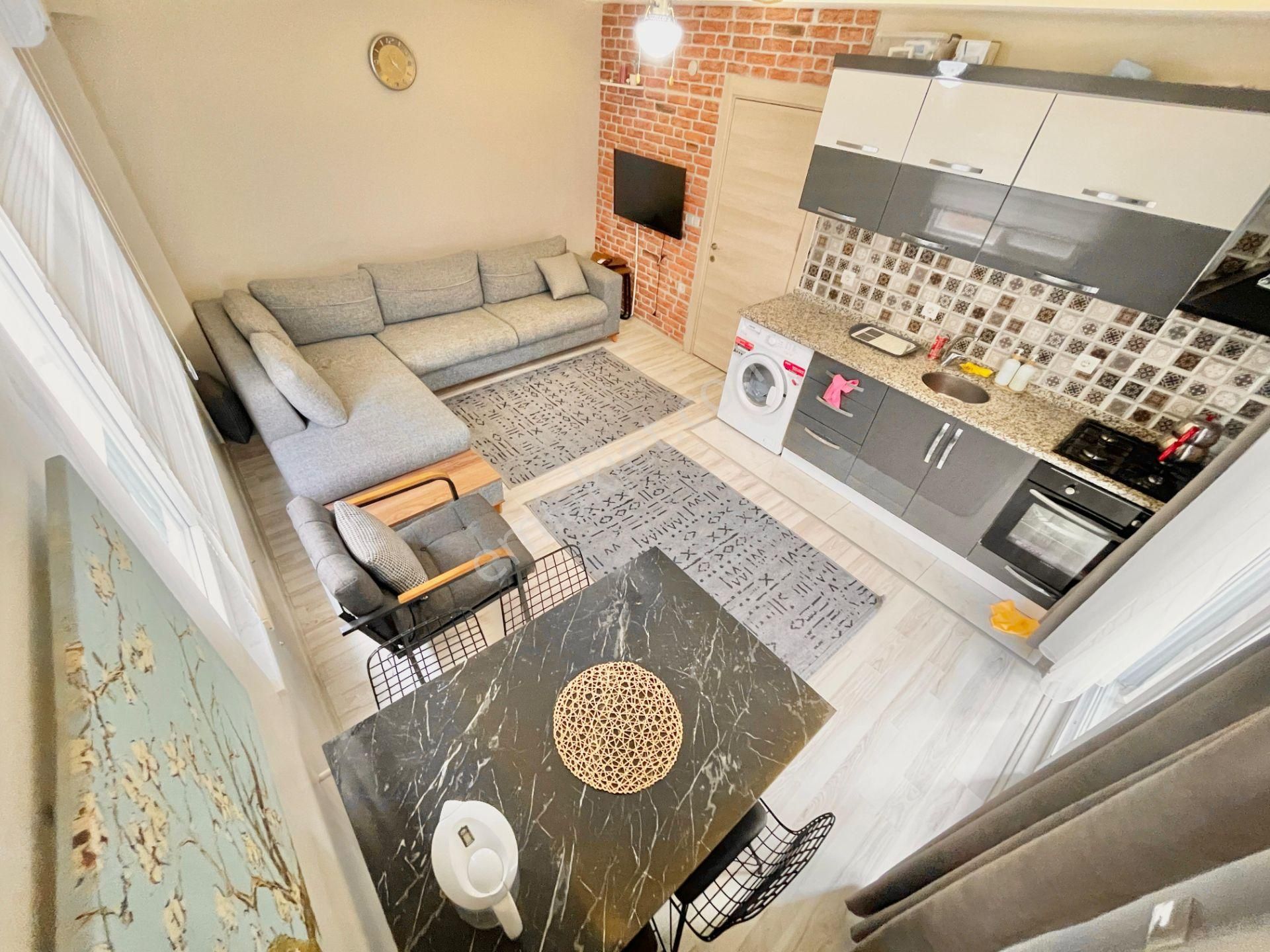 Berkay Demirel'den Altınkumda Ara Kat Geniş Kullanımlı 1+1 Daire - Görsel 16