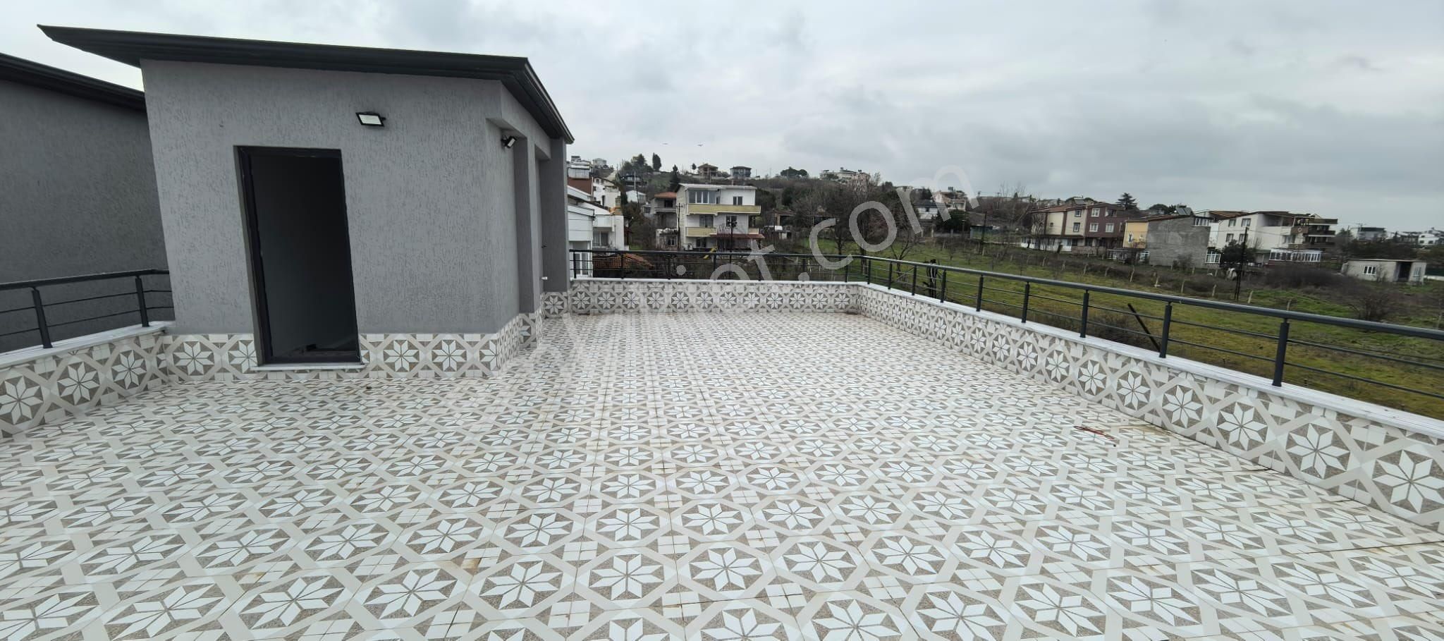 Yenice Sahile 330 Mt Mesafede 4+1+ Kiler Sıfır İskanlı Villa - Görsel 24