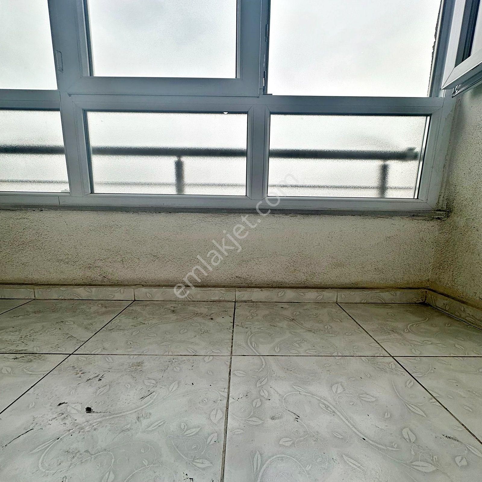 Pınar Mahallesinde İskanlı Ve Krediye Uygun Satılık Balkonlu Ara Kat Daire - Görsel 35