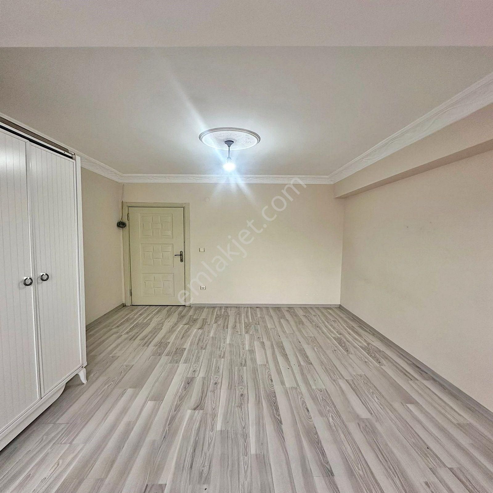 Pınar Mahallesinde İskanlı Ve Krediye Uygun Satılık Balkonlu Ara Kat Daire - Görsel 8