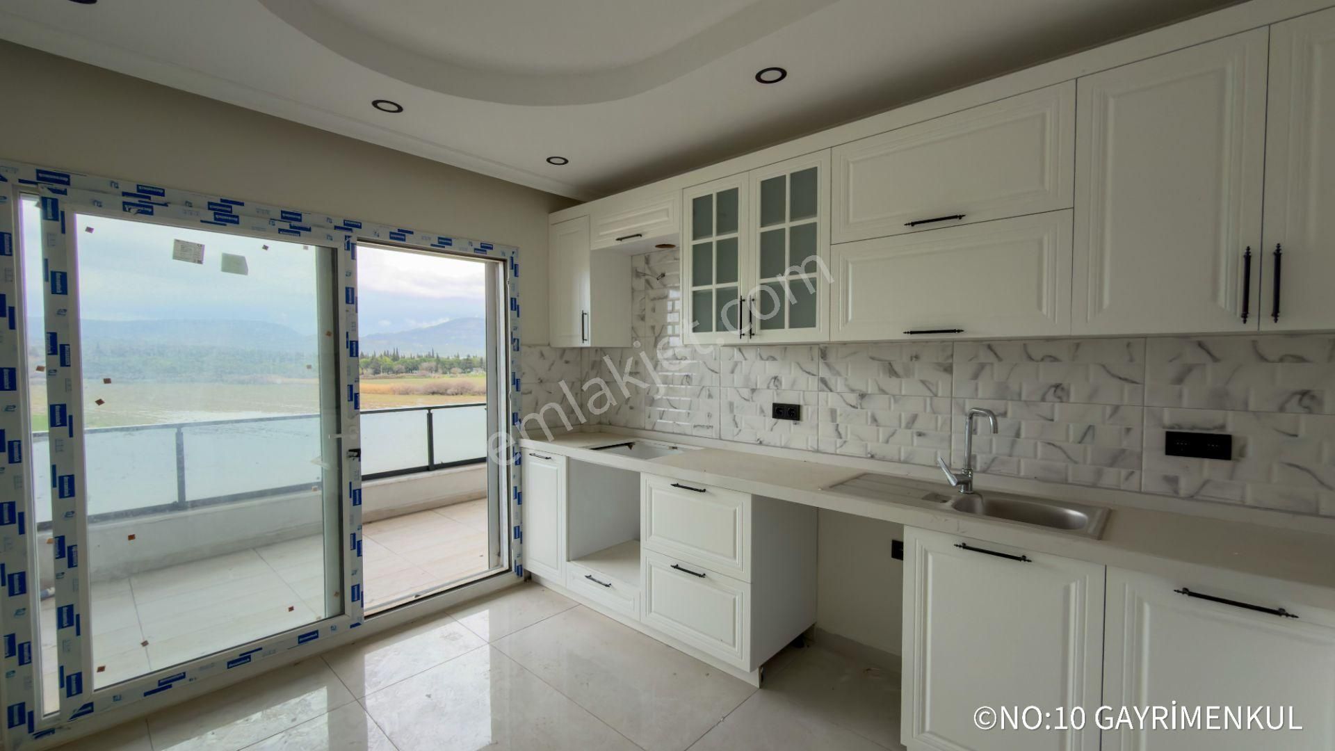 No:10 Gayrimenkul’den | Merkezi Konumda, Cadde Üstü, Oturmuş Site İçerisinde En Üst Kat 3+1 (130 M²) - Görsel 15