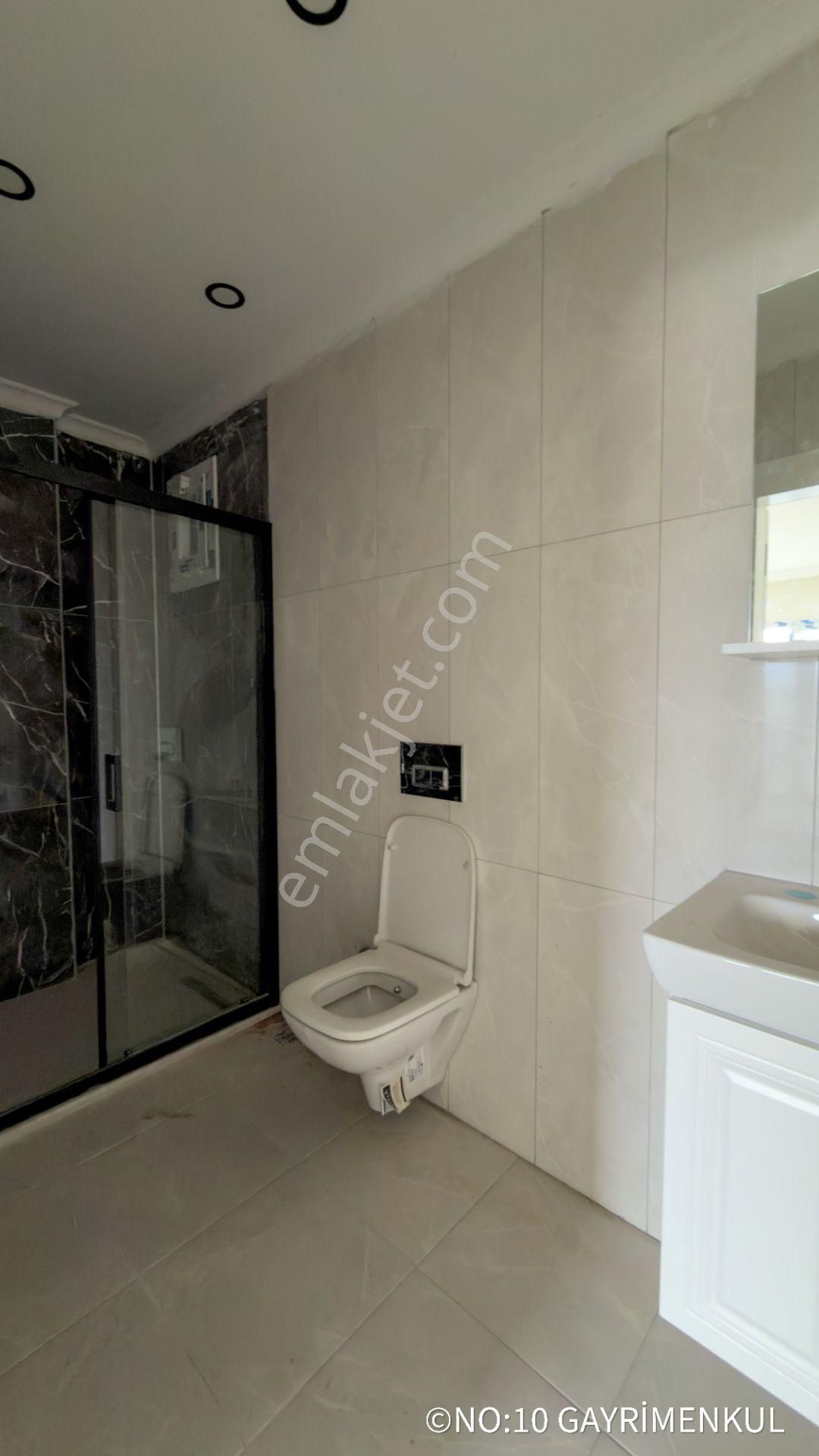 No:10 Gayrimenkul’den | Merkezi Konumda, Cadde Üstü, Oturmuş Site İçerisinde En Üst Kat 3+1 (130 M²) - Görsel 17