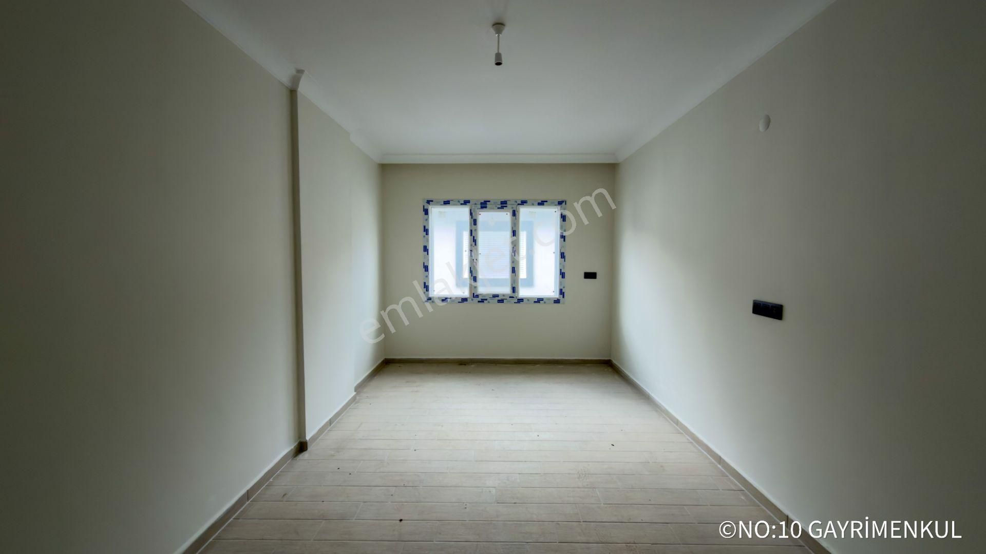 No:10 Gayrimenkul’den | Merkezi Konumda, Cadde Üstü, Oturmuş Site İçerisinde En Üst Kat 3+1 (130 M²) - Görsel 27