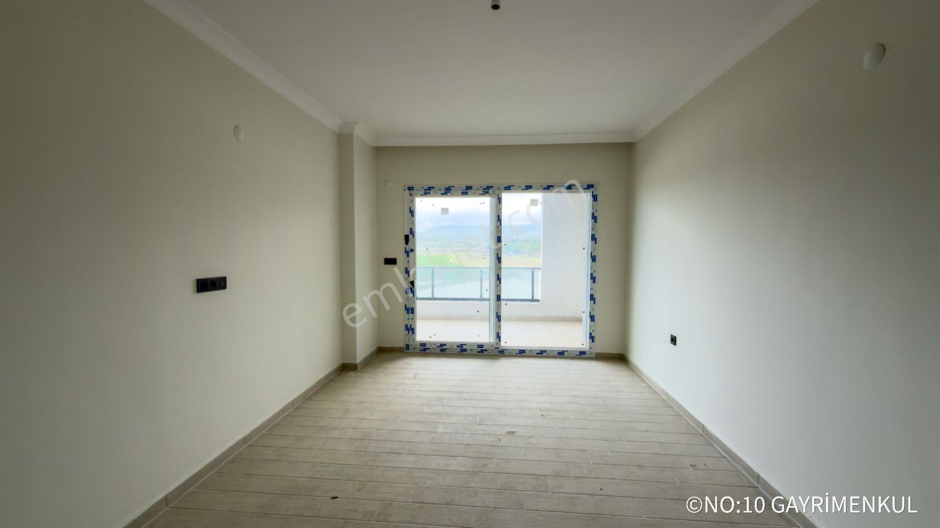 No:10 Gayrimenkul’den | Merkezi Konumda, Cadde Üstü, Oturmuş Site İçerisinde En Üst Kat 3+1 (130 M²) - Görsel 18