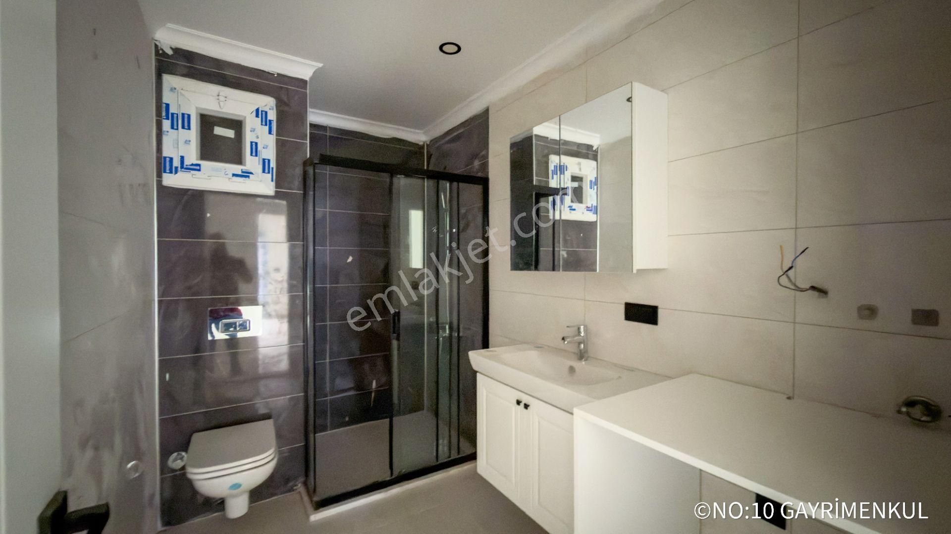 No:10 Gayrimenkul’den | Merkezi Konumda, Cadde Üstü, Oturmuş Site İçerisinde En Üst Kat 3+1 (130 M²) - Görsel 22