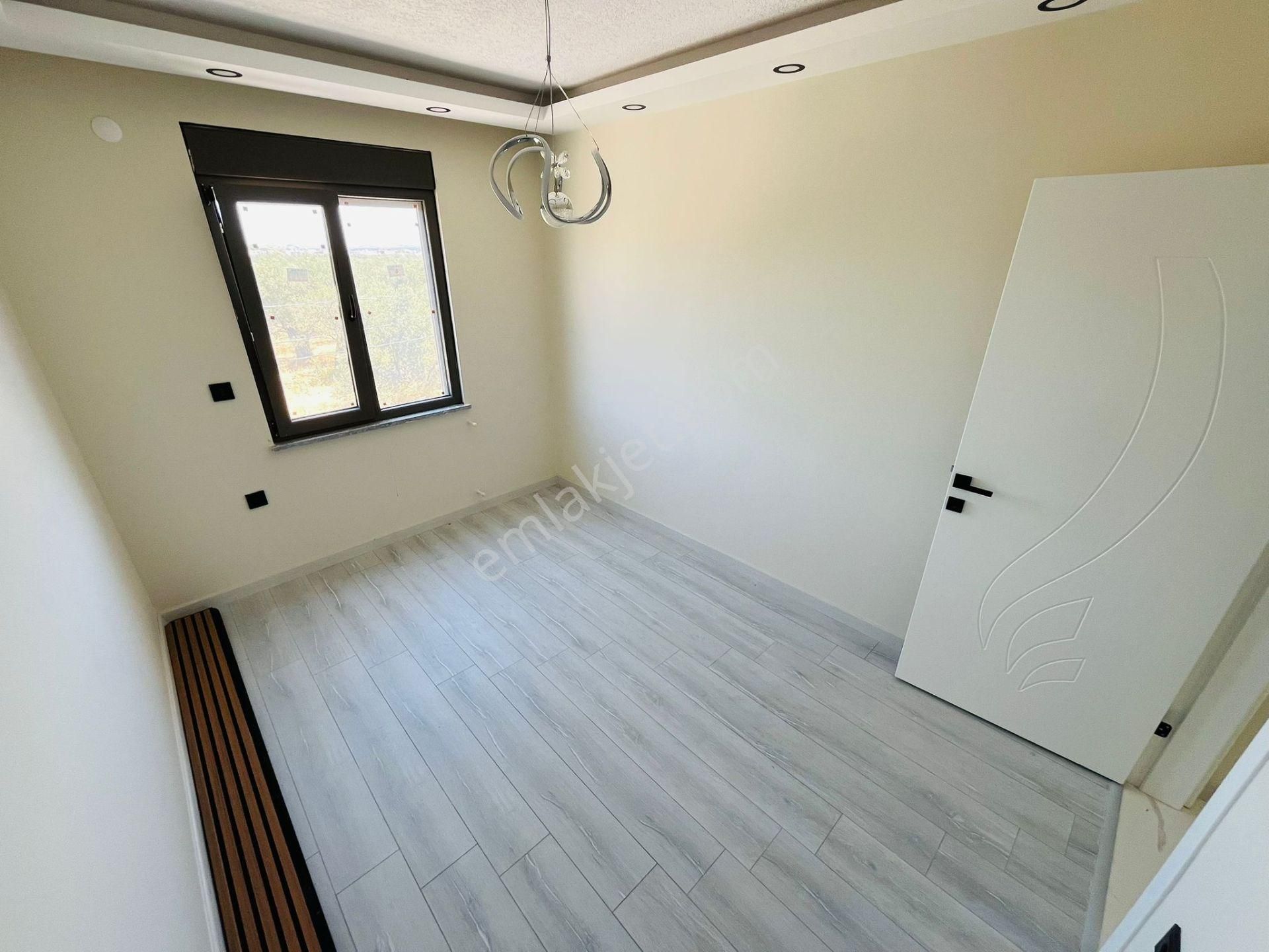 Yüksel'den Güre'de Satılık Ayrı Mutfaklı Geniş Teraslı Ultra Lüks 4+1'villa - Görsel 22