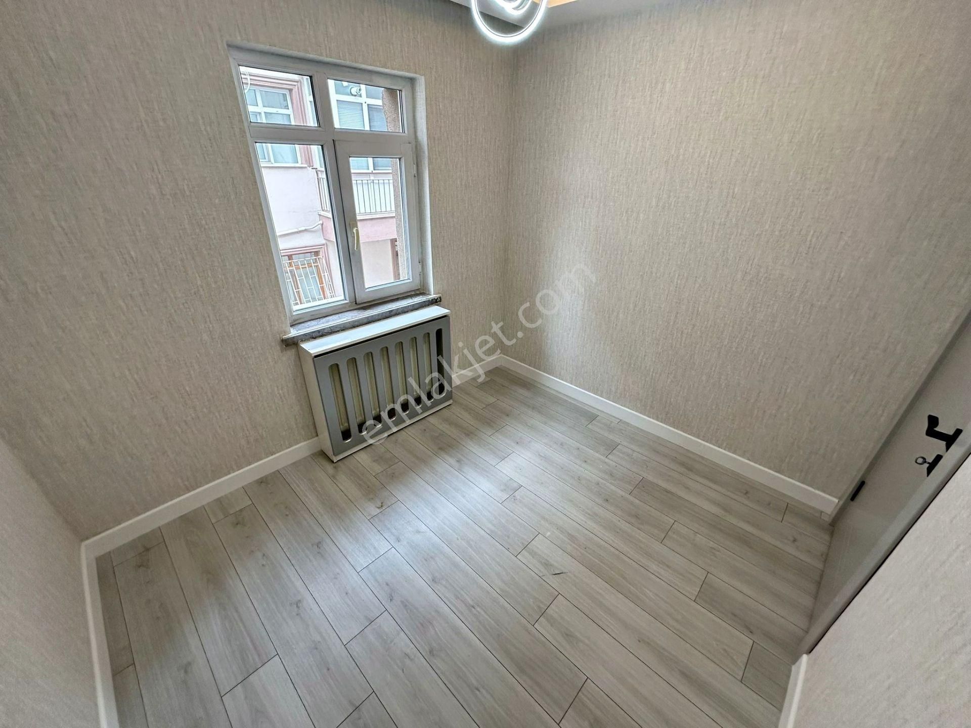 Relax'tan Ayvalı'da Ful Yapılı Ultra Lüx 1.katta 3+1 - Görsel 16