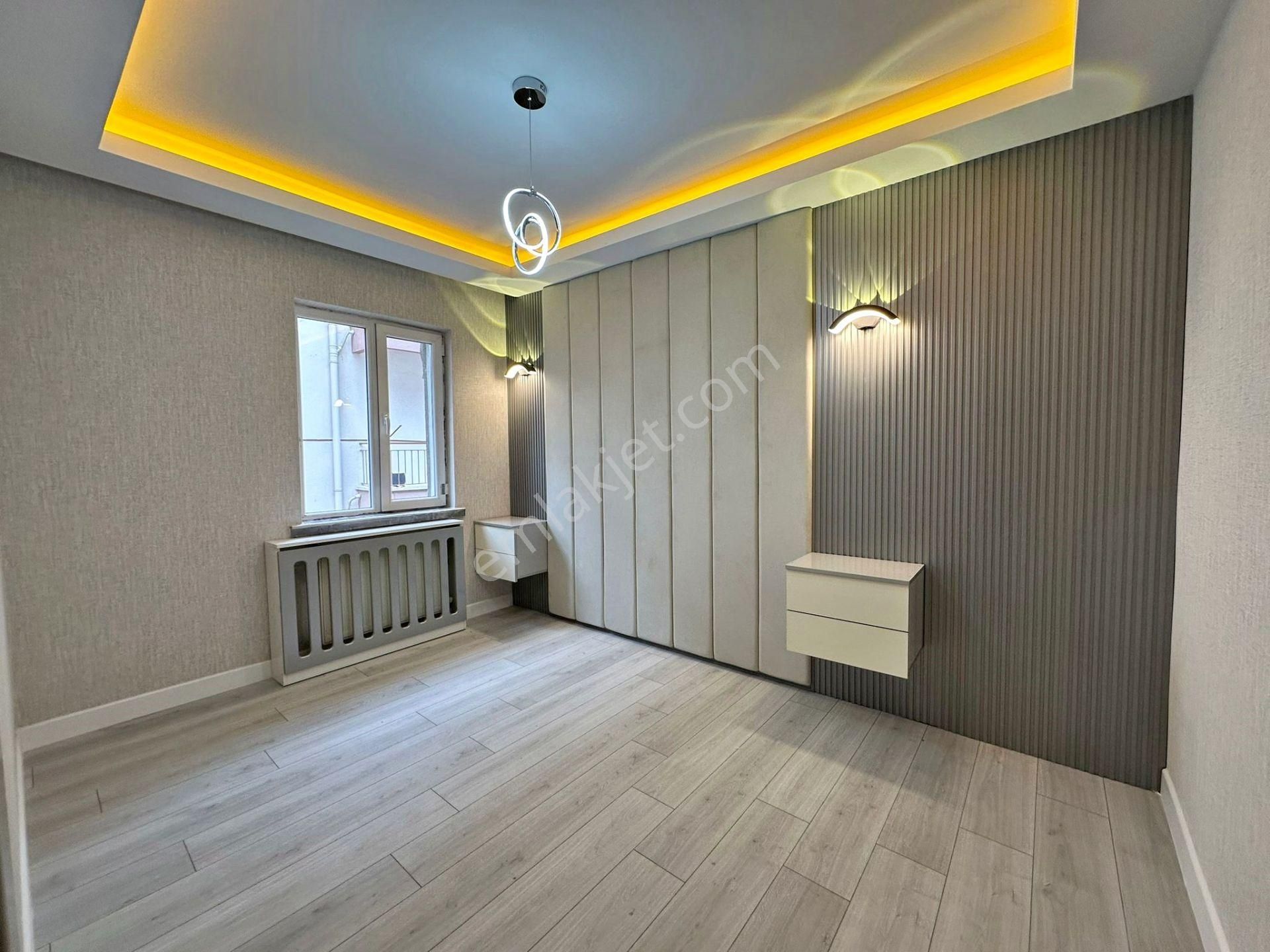 Relax'tan Ayvalı'da Ful Yapılı Ultra Lüx 1.katta 3+1 - Görsel 5