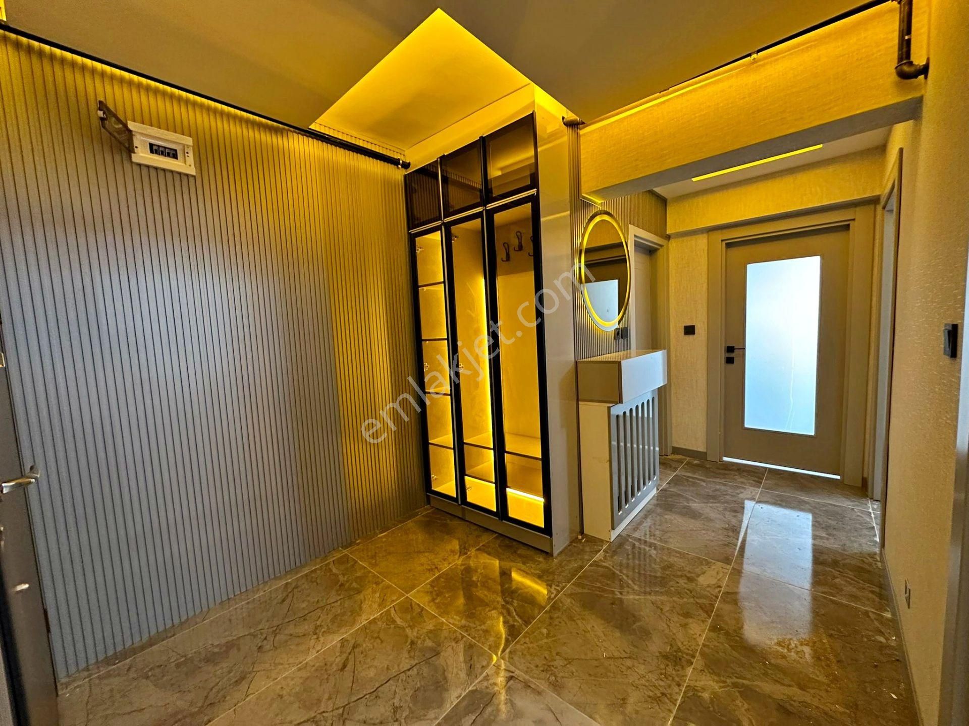 Relax'tan Ayvalı'da Ful Yapılı Ultra Lüx 1.katta 3+1 - Görsel 29