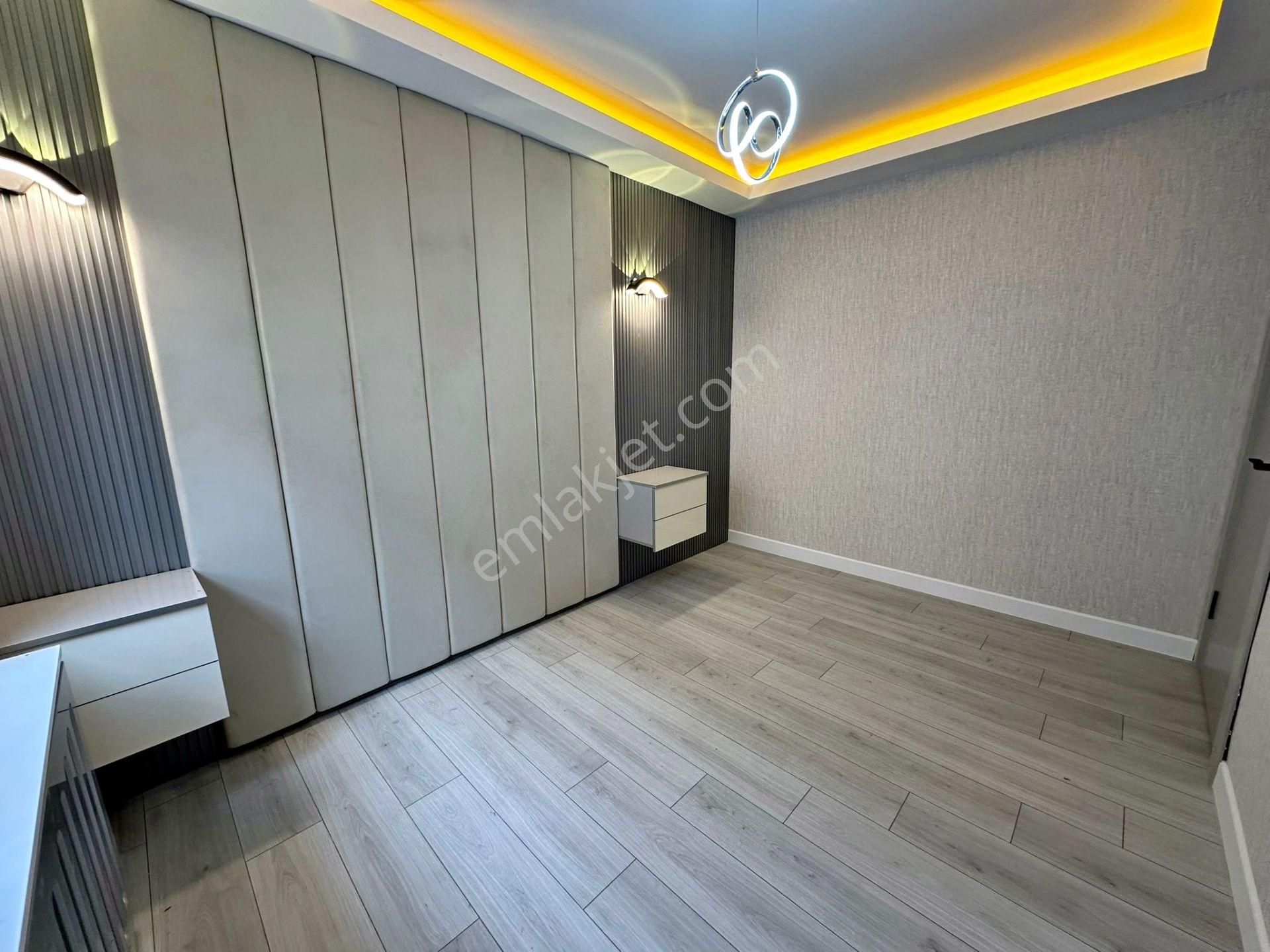 Relax'tan Ayvalı'da Ful Yapılı Ultra Lüx 1.katta 3+1 - Görsel 25