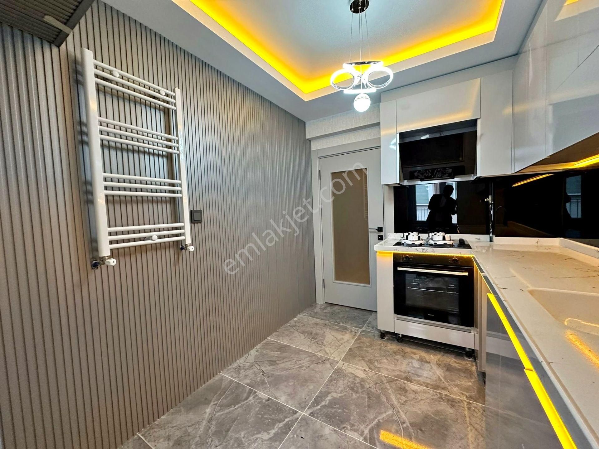 Relax'tan Ayvalı'da Ful Yapılı Ultra Lüx 1.katta 3+1 - Görsel 12