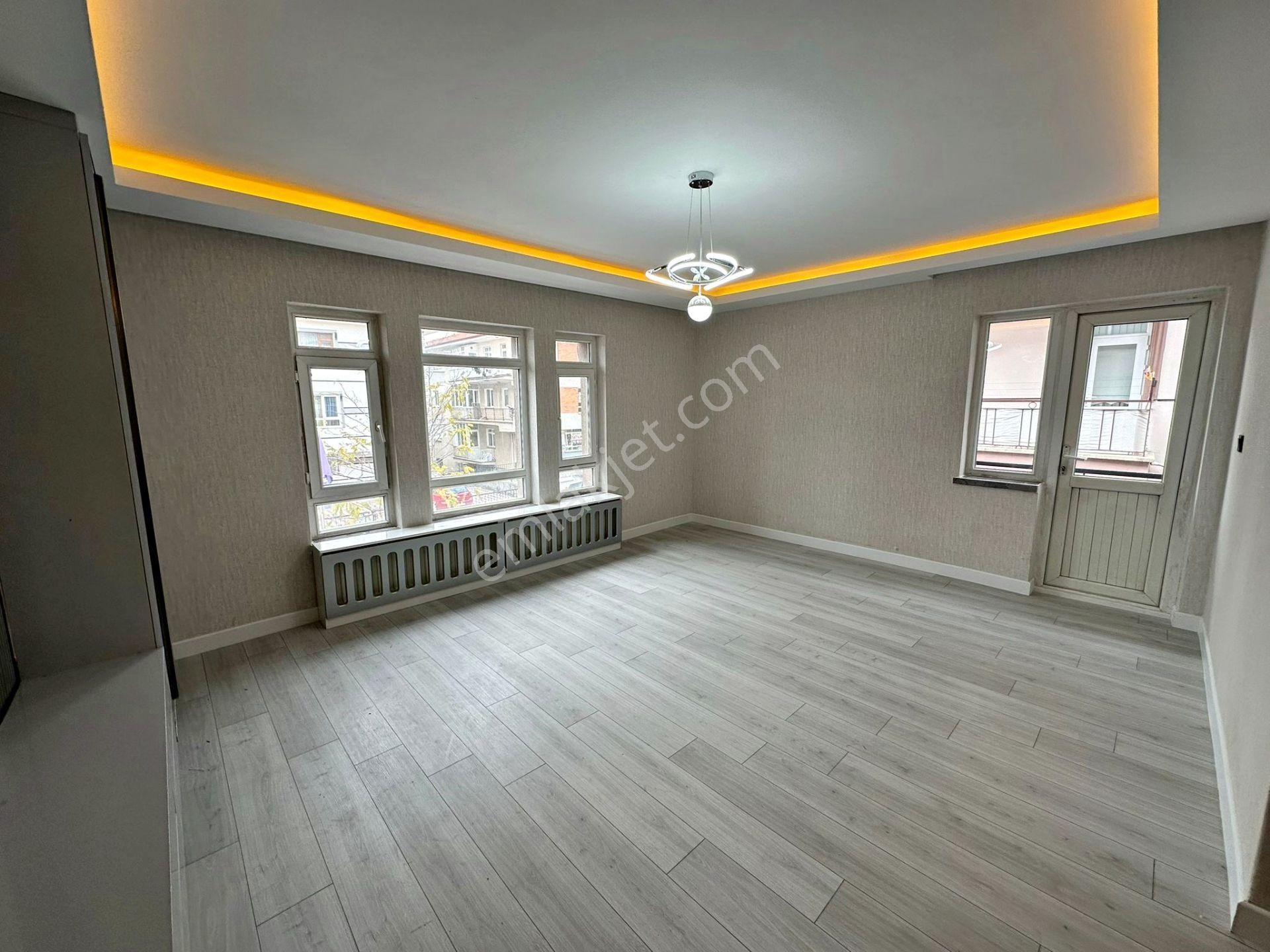 Relax'tan Ayvalı'da Ful Yapılı Ultra Lüx 1.katta 3+1 - Görsel 8