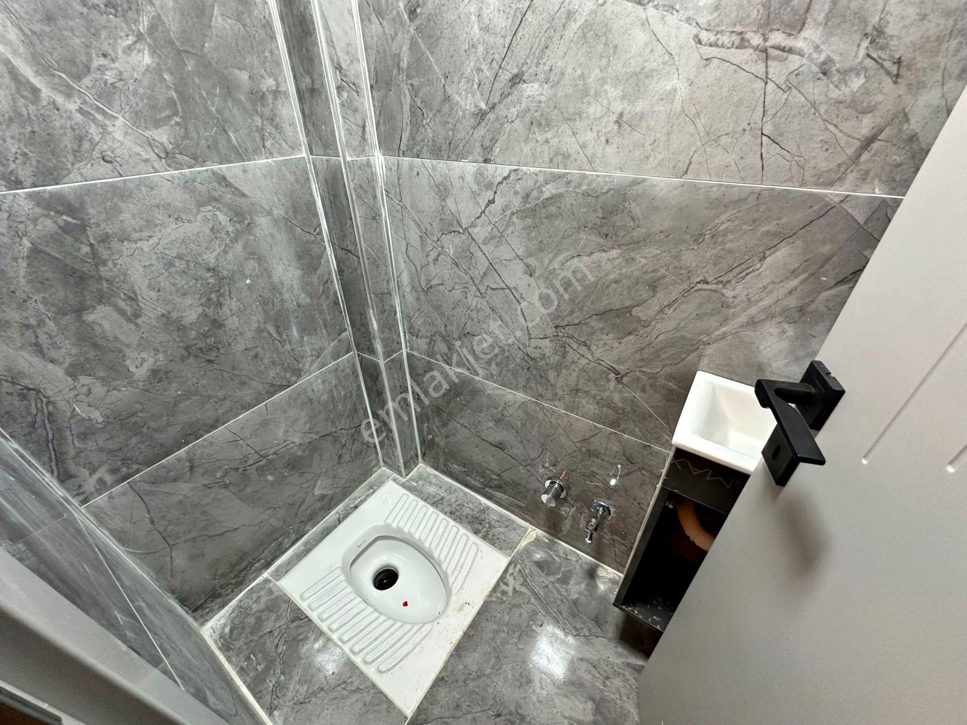 Relax'tan Ayvalı'da Ful Yapılı Ultra Lüx 1.katta 3+1 - Görsel 17