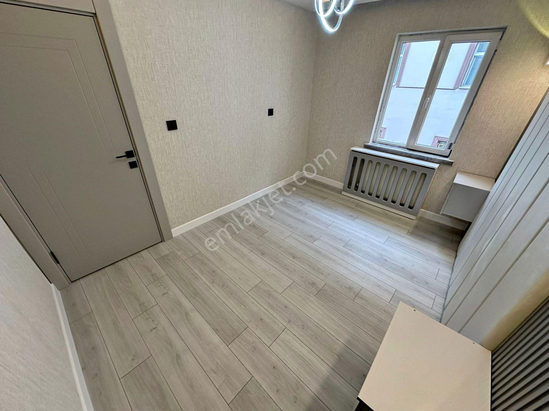 Relax'tan Ayvalı'da Ful Yapılı Ultra Lüx 1.katta 3+1 - Görsel 28