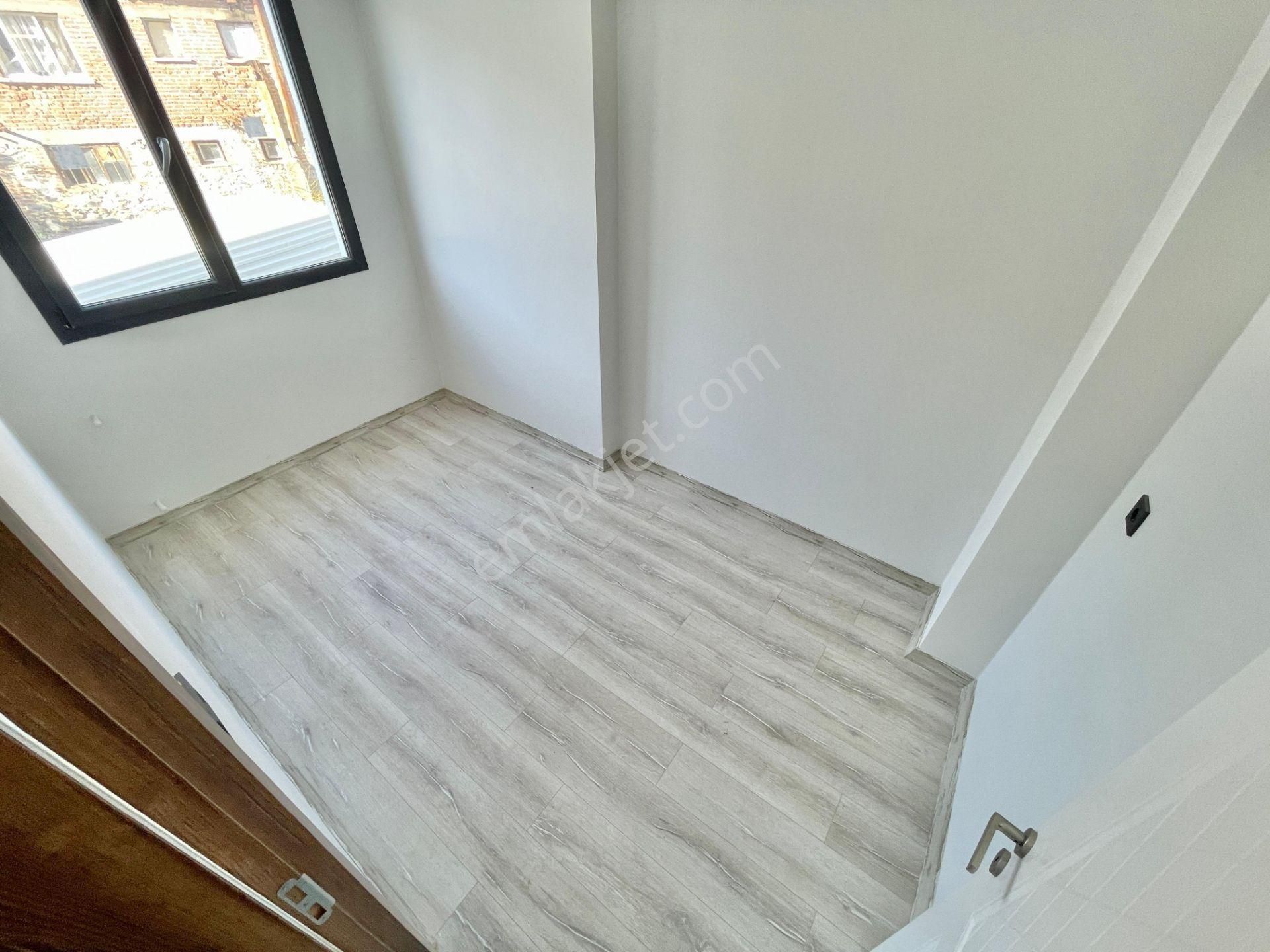 Berkay Demirel'den Zeytinlide Bahçe Kullanımlı Sıfır 2+1 Daire - Görsel 26