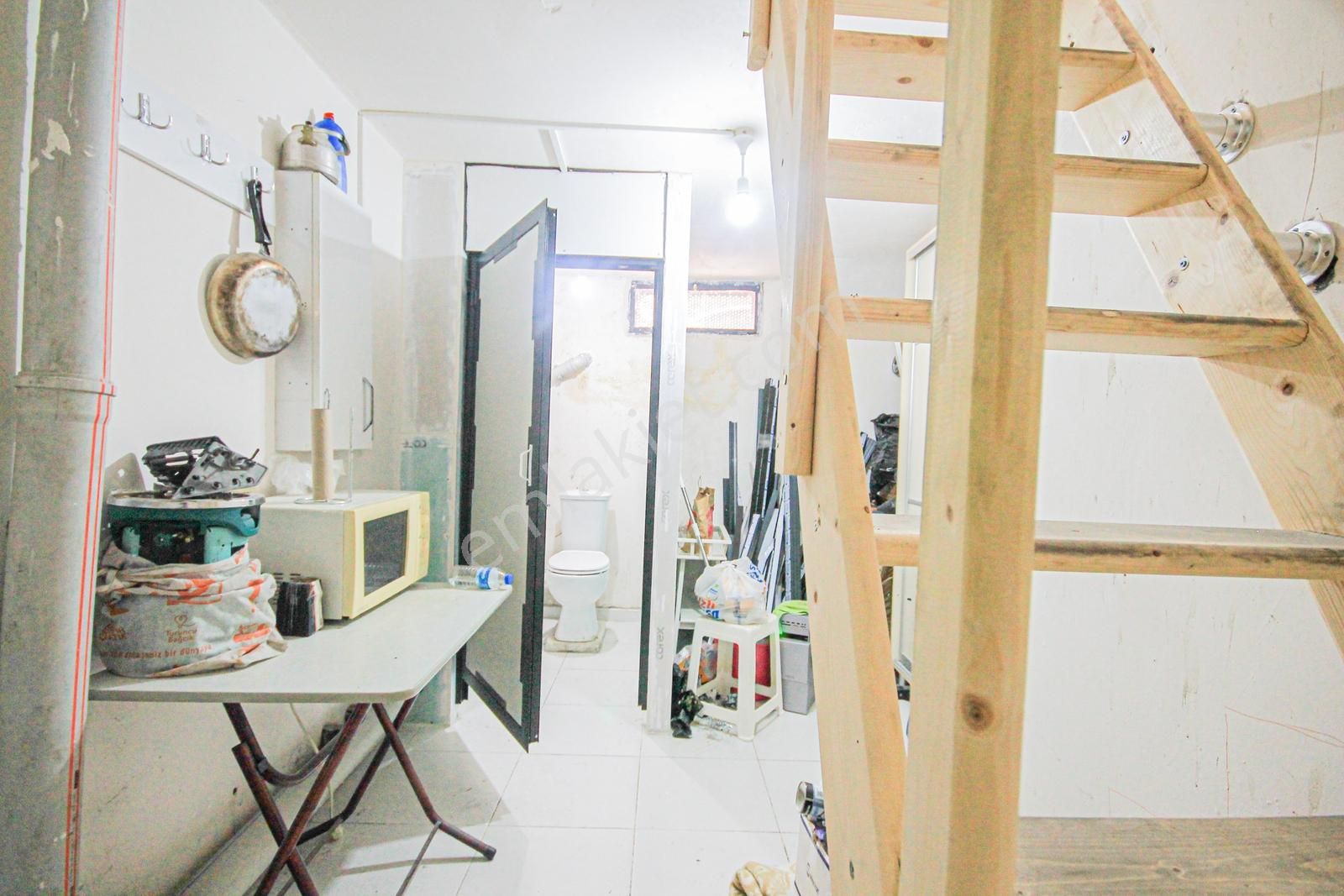 Siyavuşpaşa'da Cadde Üzeri 32m2 İki Katlı Yeni Bina Dükkan - Görsel 5