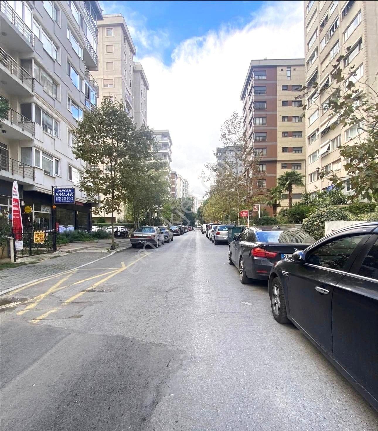 Suadiye'de Deniz Manzaralı Balkonlu Asansörlü 3+1 102 M² Net - Görsel 4
