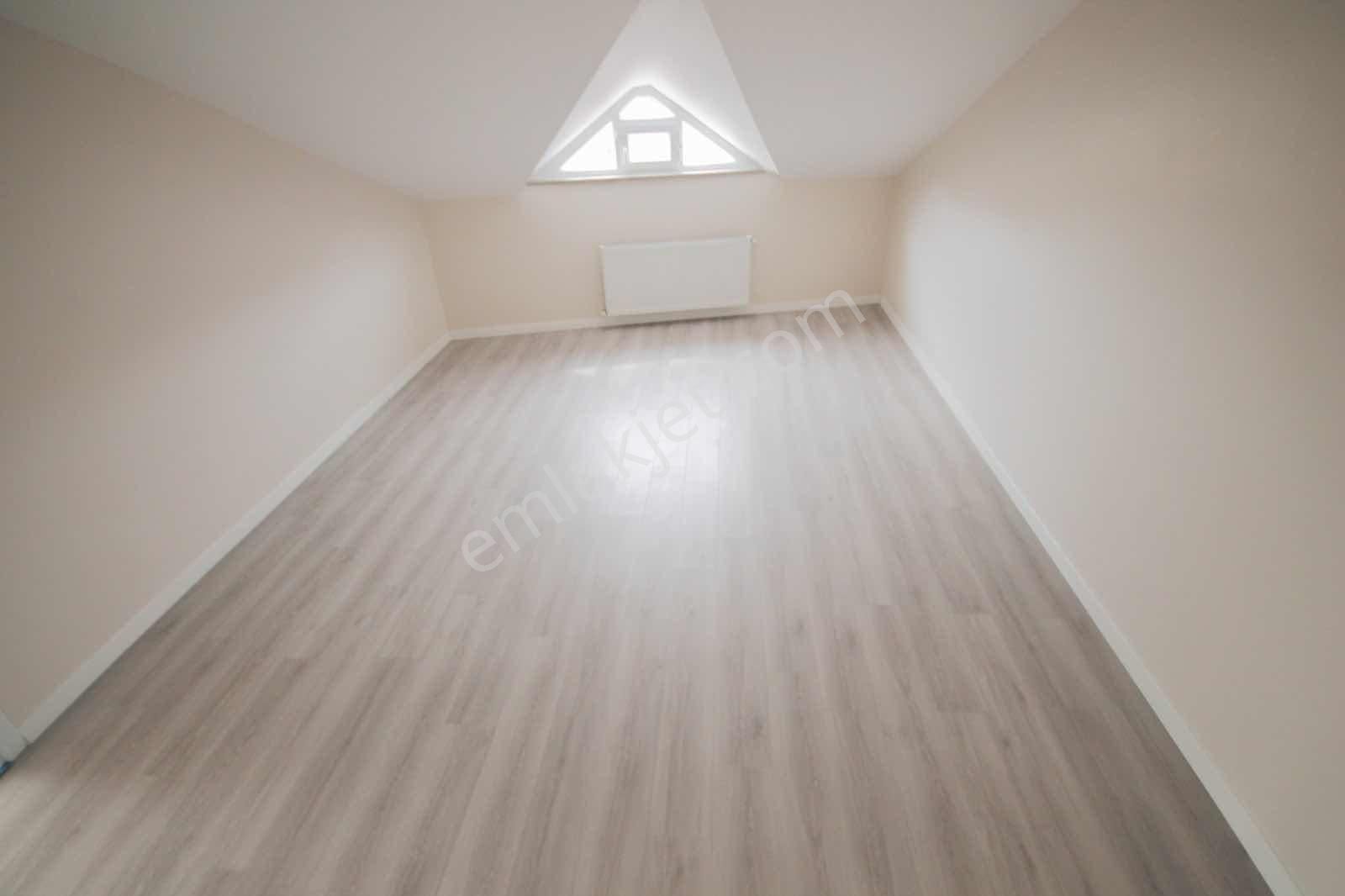 Bağcılar Güneşli'de Belediye Yakınında 2 Yıllık 4+2 Geniş Daire - Görsel 25