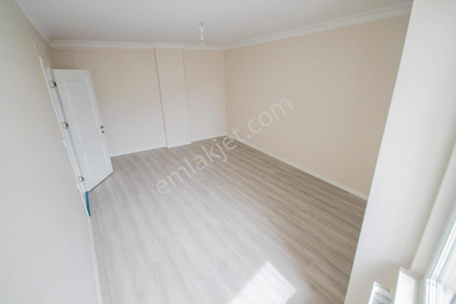 Bağcılar Güneşli'de Belediye Yakınında 2 Yıllık 4+2 Geniş Daire - Görsel 7