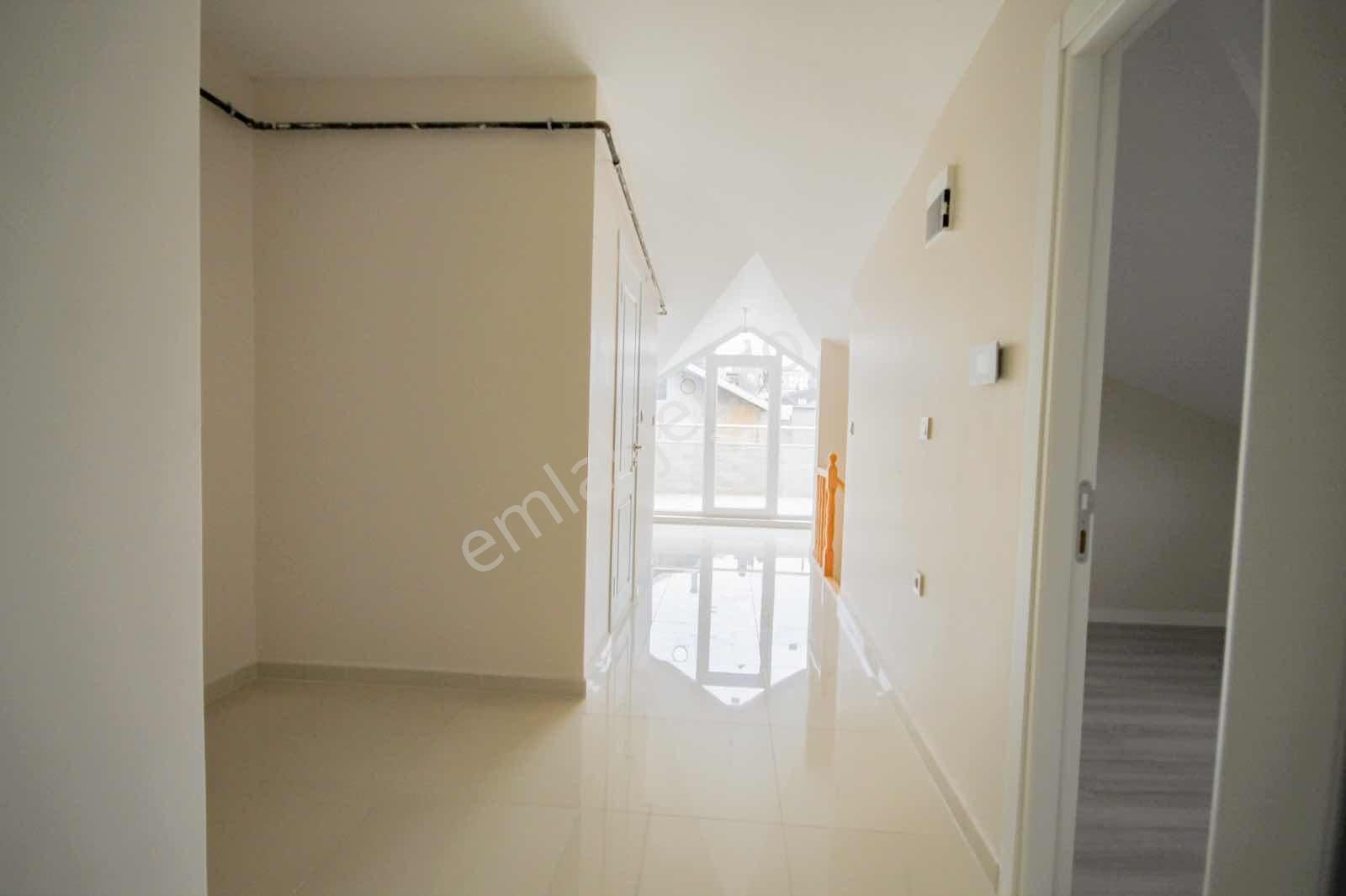 Bağcılar Güneşli'de Belediye Yakınında 2 Yıllık 4+2 Geniş Daire - Görsel 22