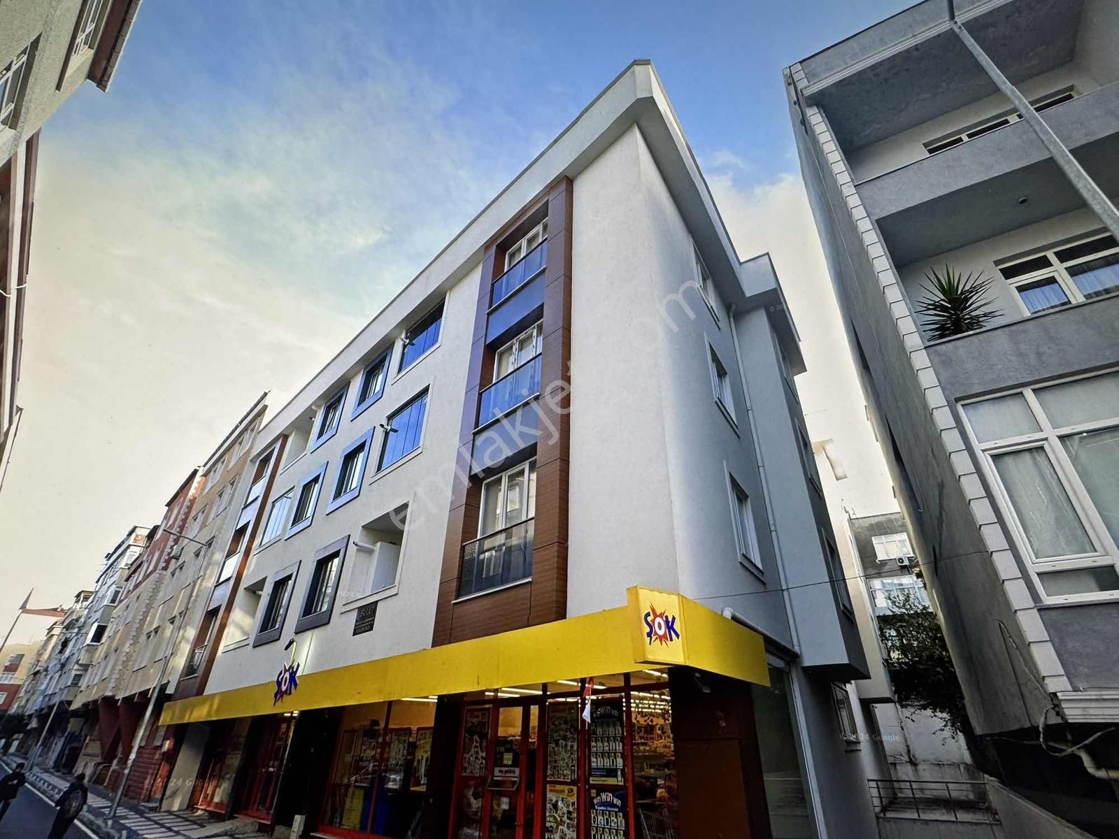 Bağcılar Güneşli'de Belediye Yakınında 2 Yıllık 4+2 Geniş Daire