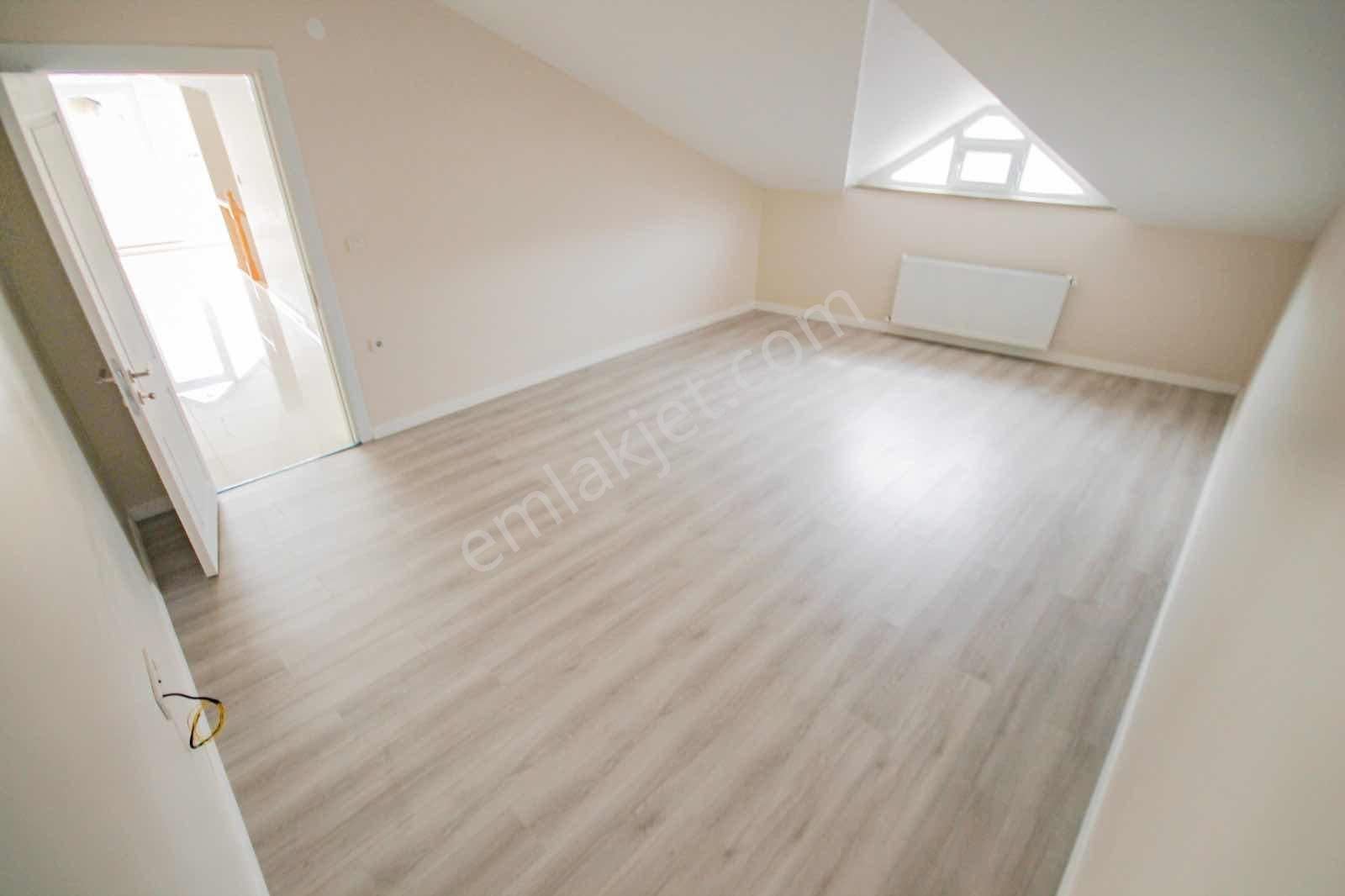 Bağcılar Güneşli'de Belediye Yakınında 2 Yıllık 4+2 Geniş Daire - Görsel 24