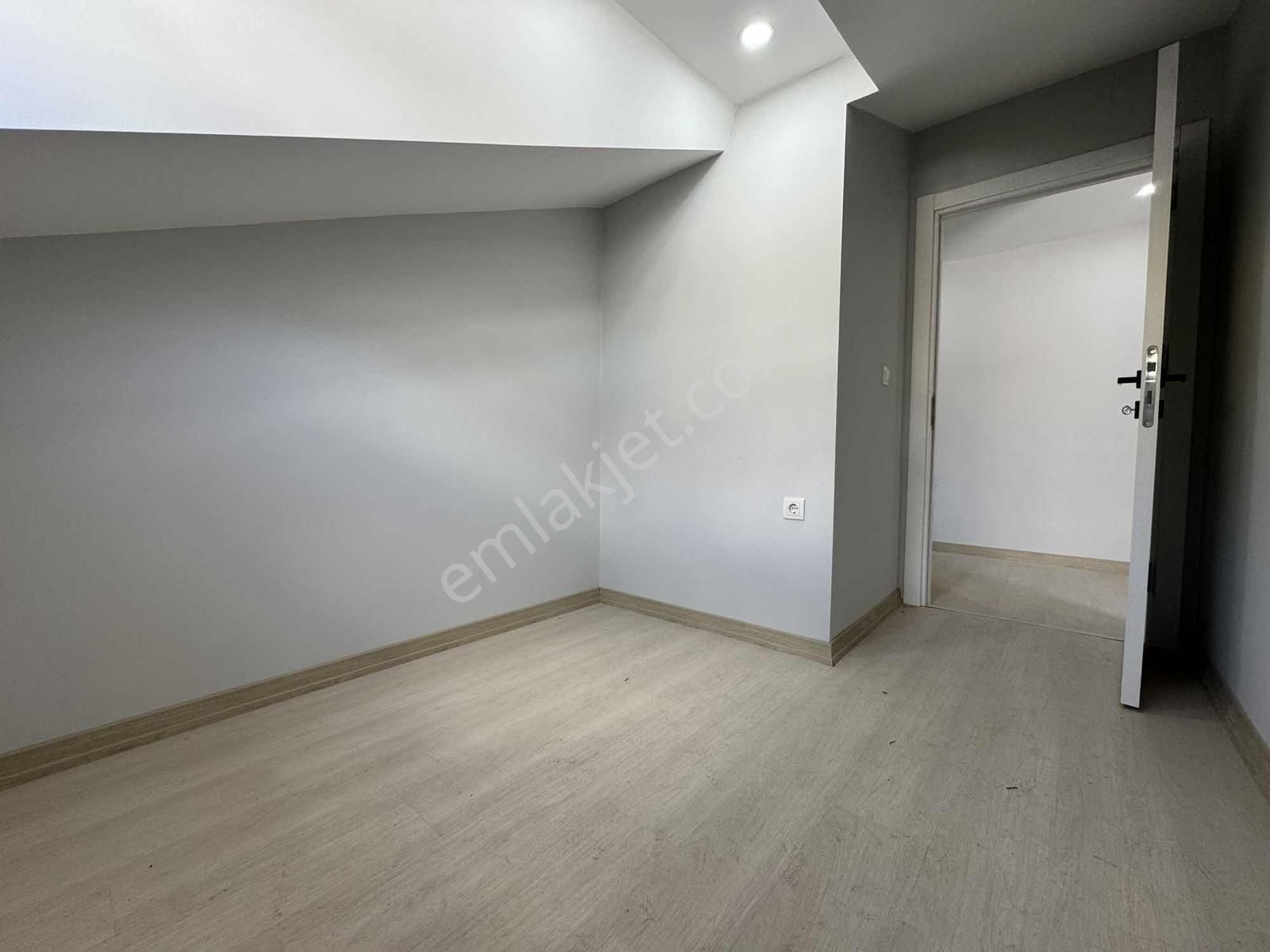 Tokgöz'den Çavuşpaşa Cadde Yakını Sıfır Otoparklı Dubleks Daire - Görsel 16