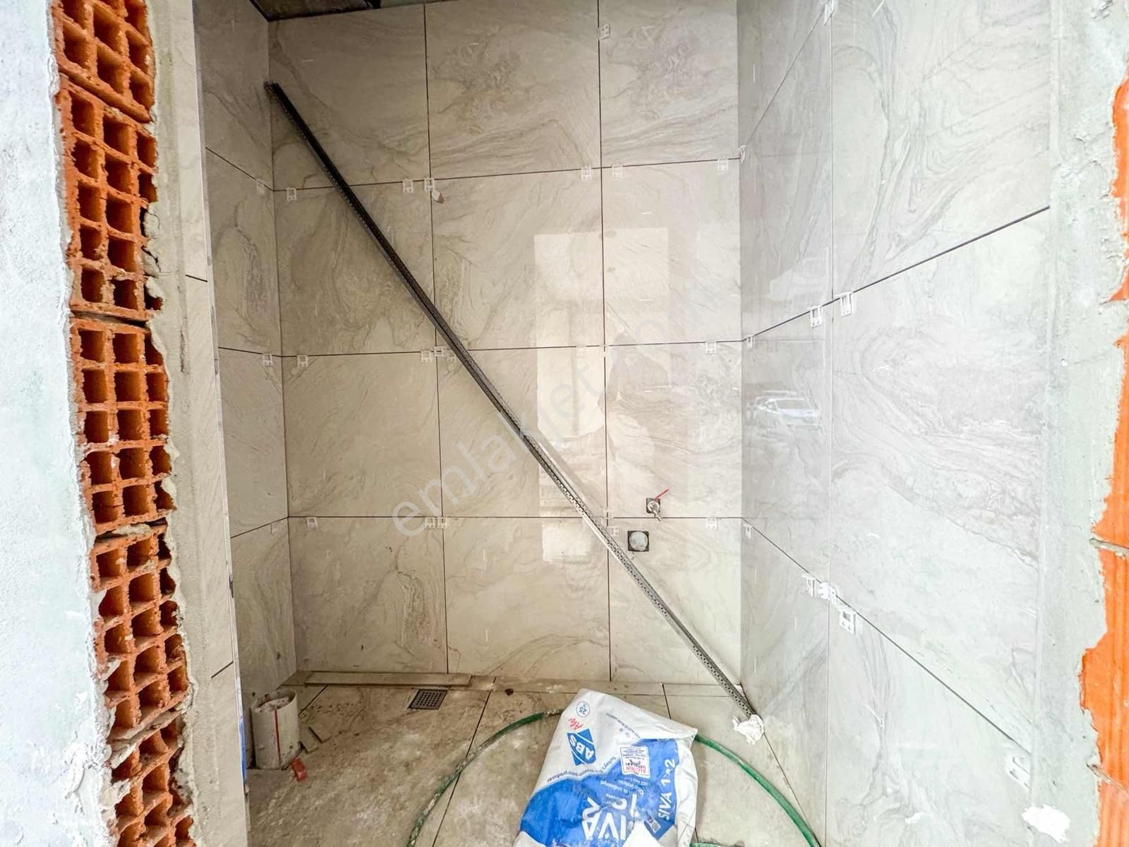 Fetih Caddesi Ve Mithatpaşa Caddesi Yakını Sıfır 90m2 Dükkan - Görsel 13