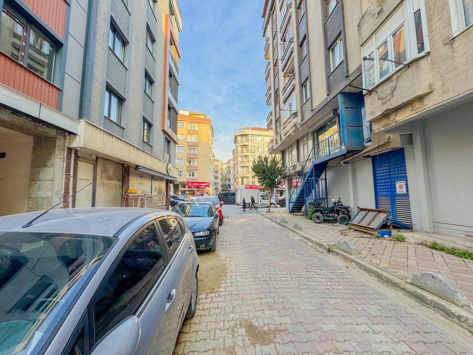 Fetih Caddesi Ve Mithatpaşa Caddesi Yakını Sıfır 90m2 Dükkan - Görsel 5