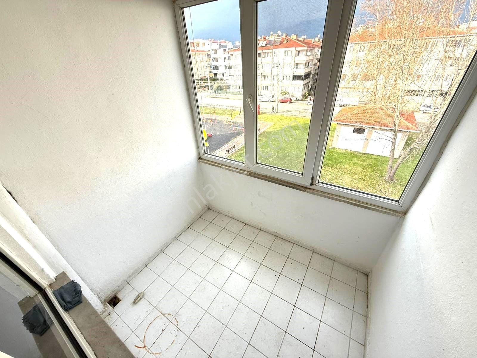 Yükselden Altınkumda Öncephe Ayrı Mutfak Kaçmaz Fırsat 3+1 Daire - Görsel 29